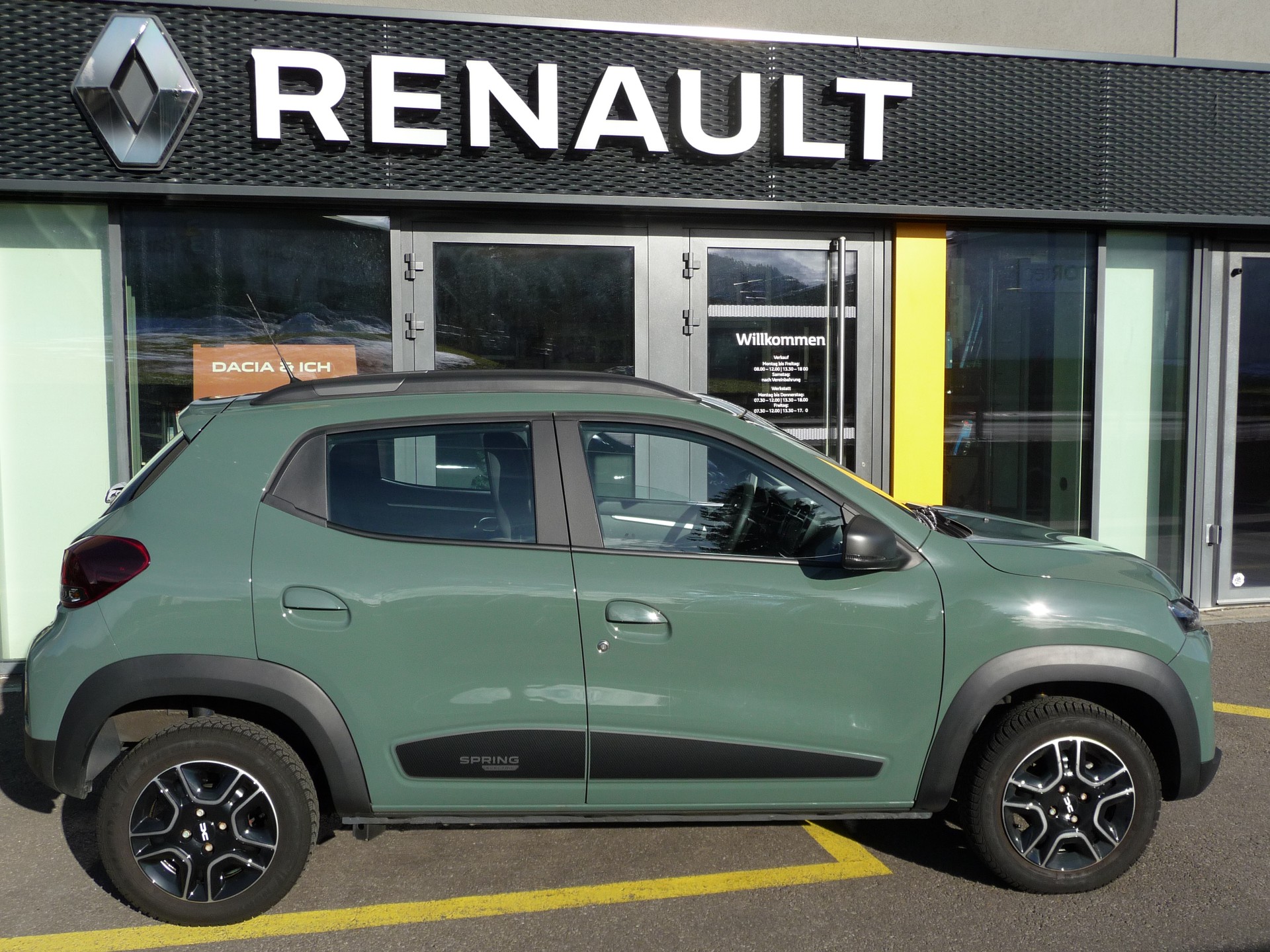 DACIA Spring 27 kWh Expression-showroom-element-2