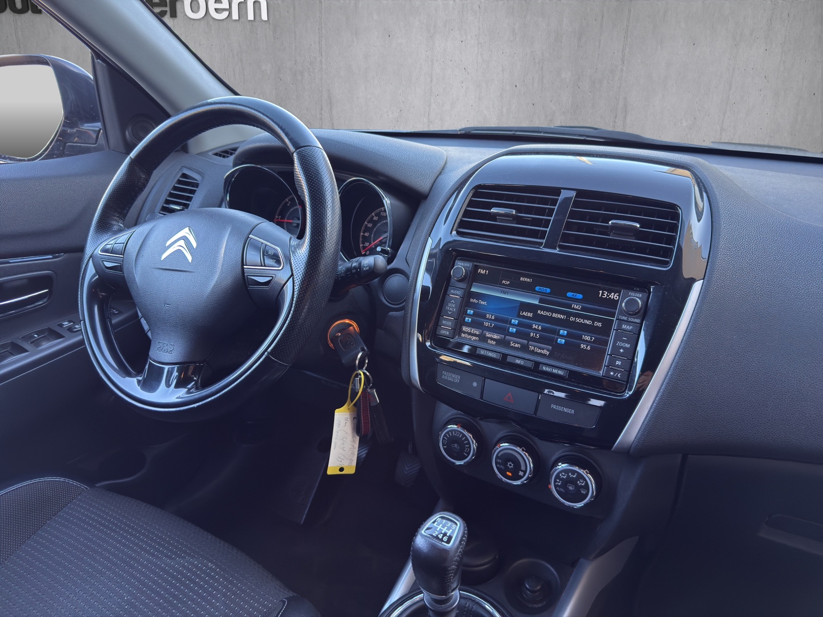 CITROEN C4 Aircross 1.6 HDi Collection 4WD-image-11