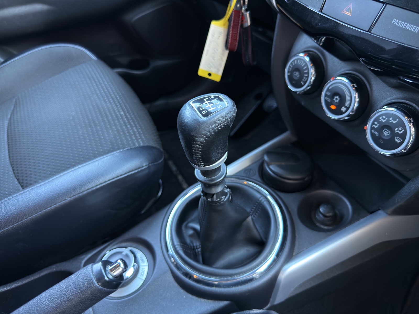 CITROEN C4 Aircross 1.6 HDi Collection 4WD-image-14