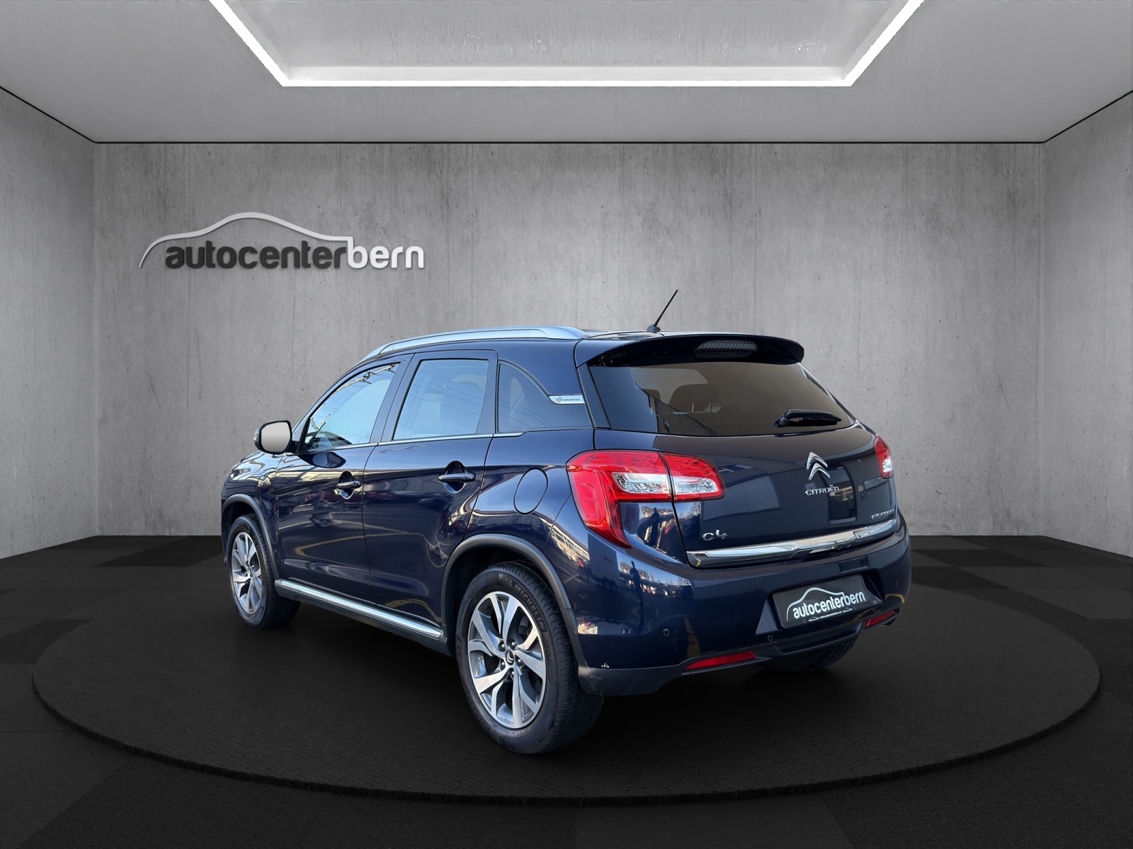 CITROEN C4 Aircross 1.6 HDi Collection 4WD-image-4