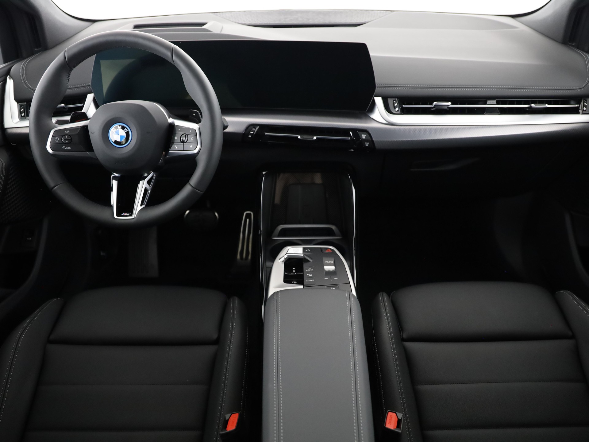 BMW 230e xDrive paddles Active Tourer-image-16