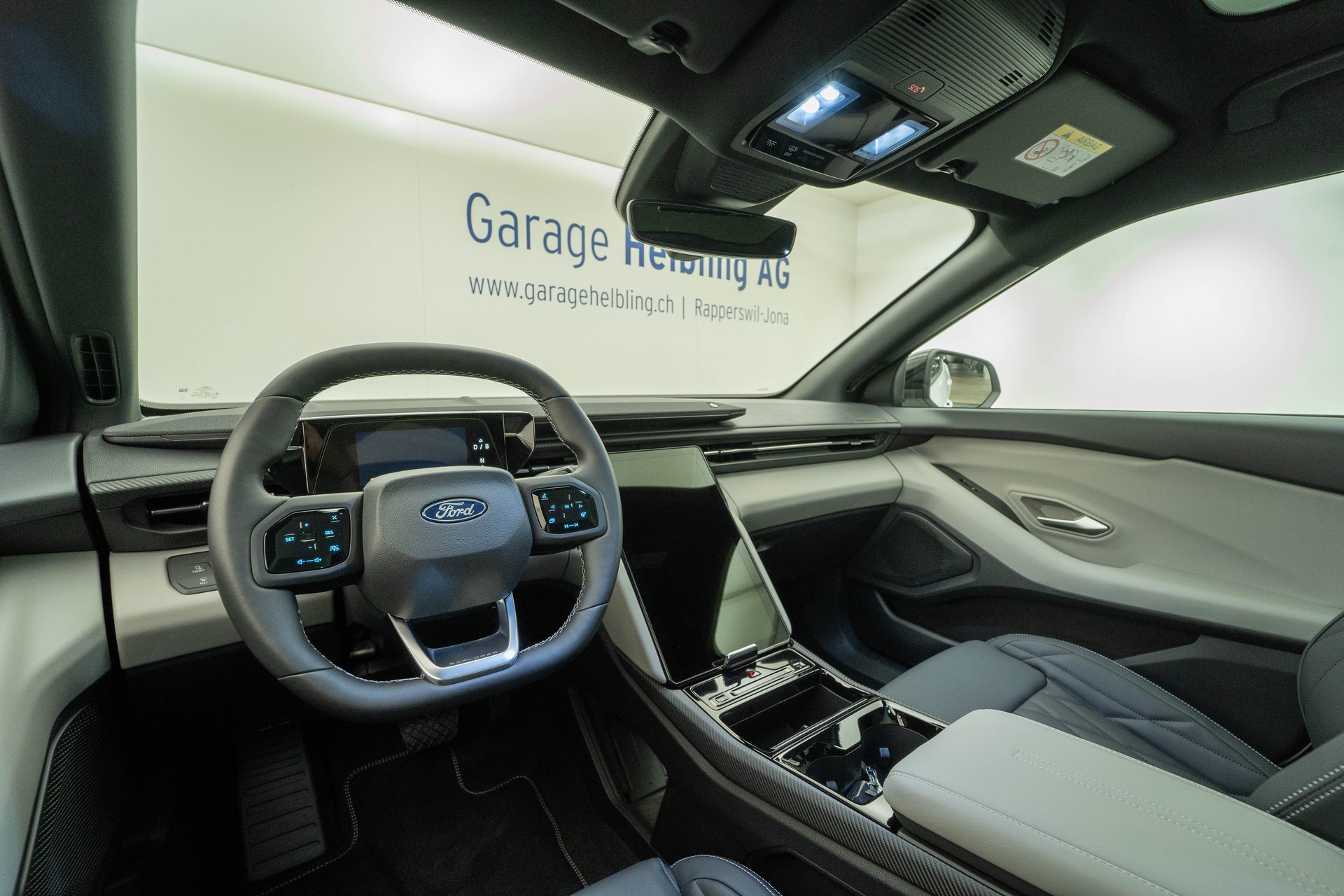 FORD Explorer Extended Range Premium AWD-image-6