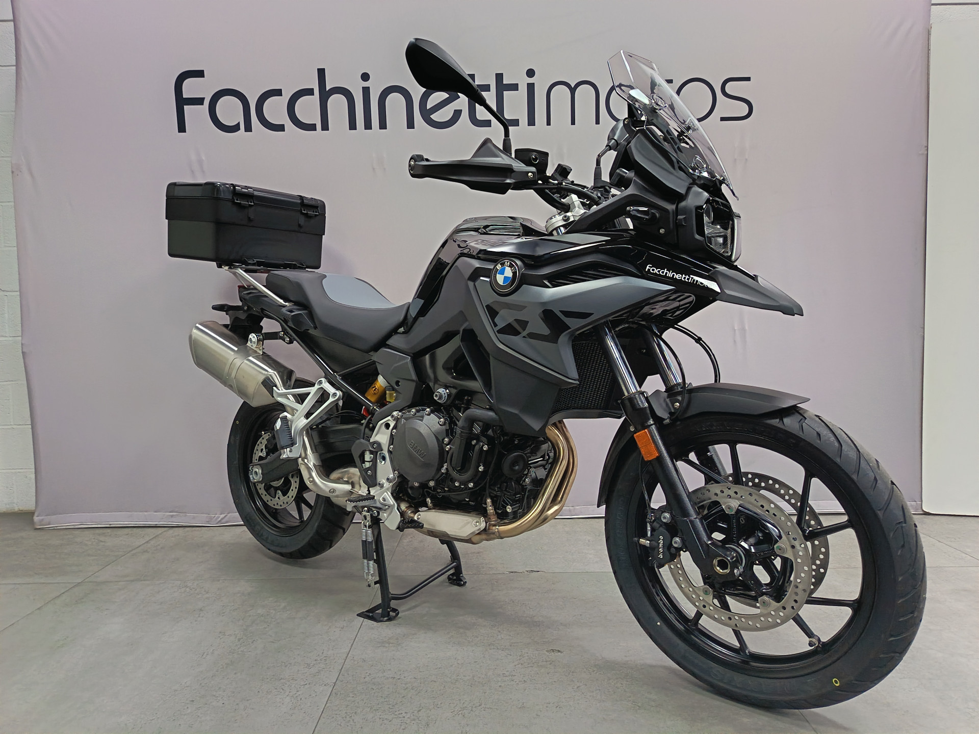 BMW F 800 GS Triple Black *** Leasing 3.9% ***-image-1