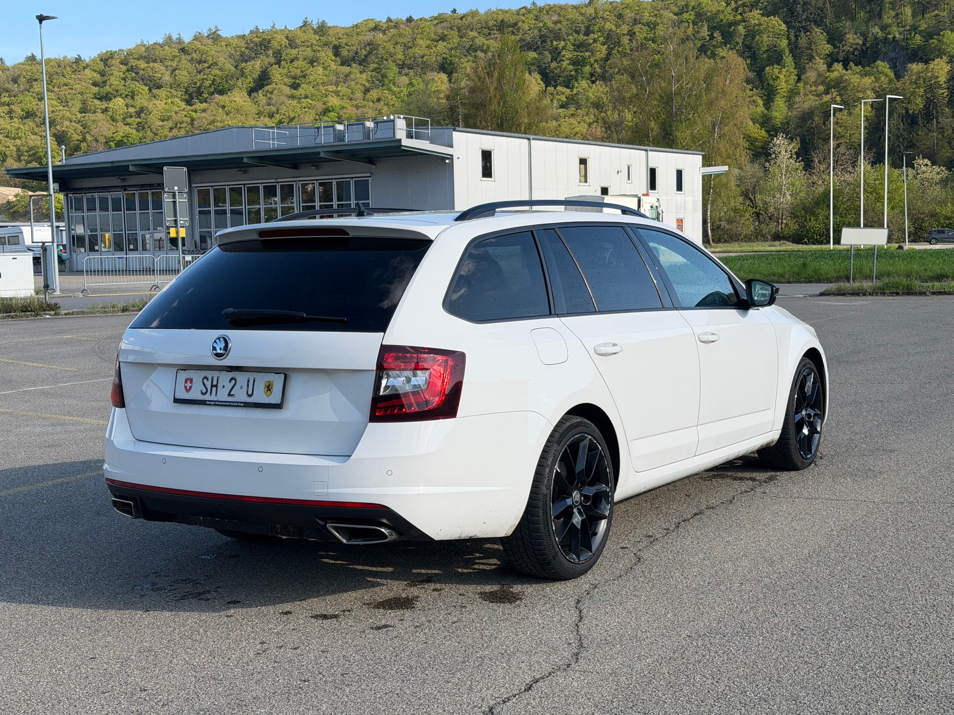 SKODA Octavia Combi 2.0 TDI RS 4x4 DSG-image-4