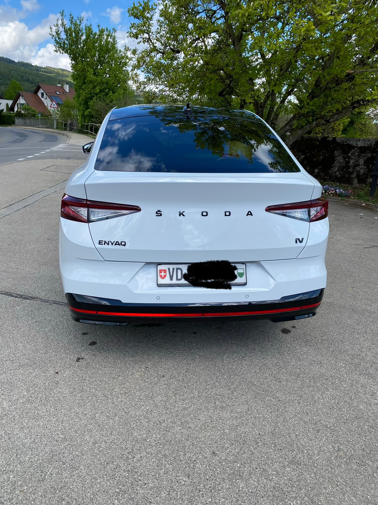 SKODA Enyaq Coupé RS iV 80 4x4-image-2