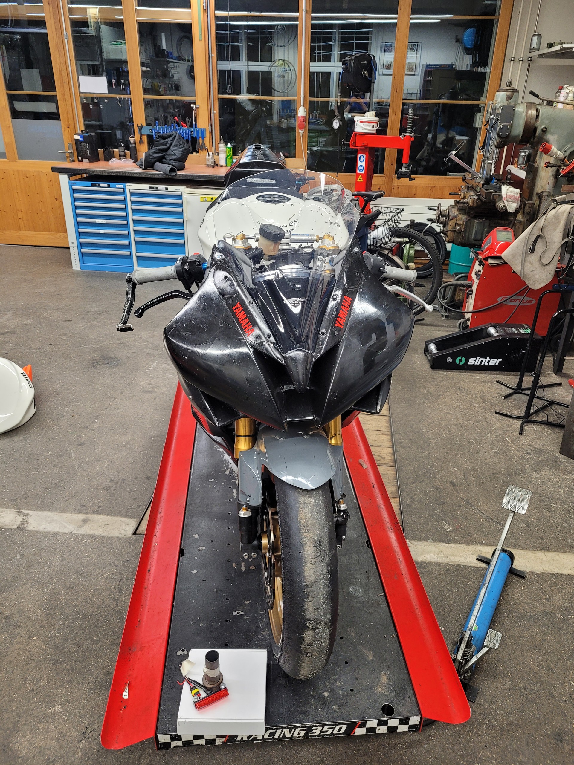 YAMAHA YZF-R6