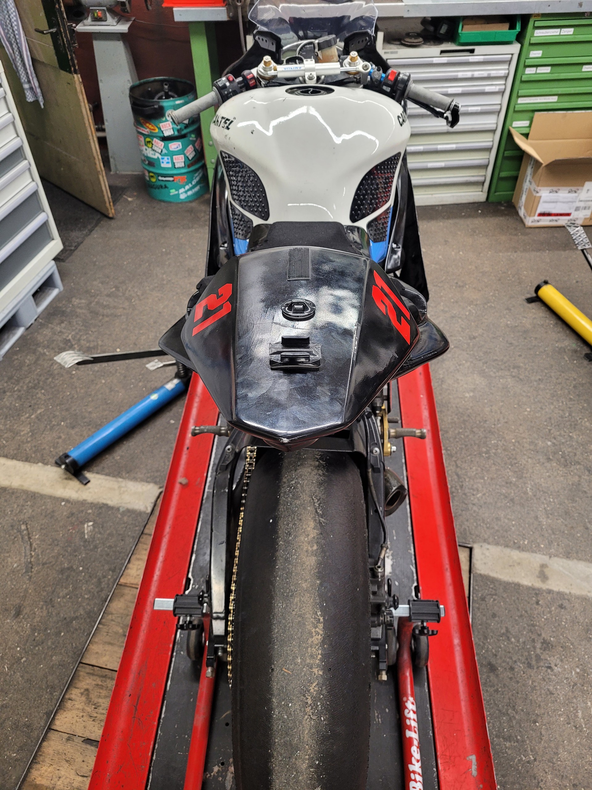 YAMAHA YZF-R6-image-2