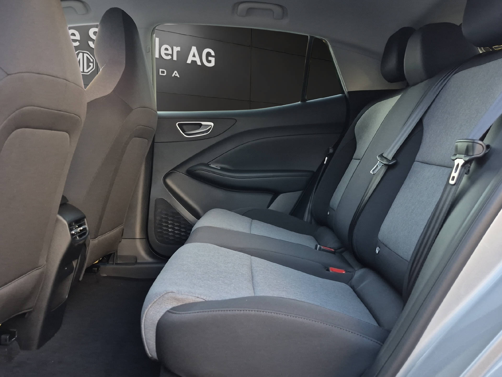 MG 4 Urban 54kWh Premium-image-11