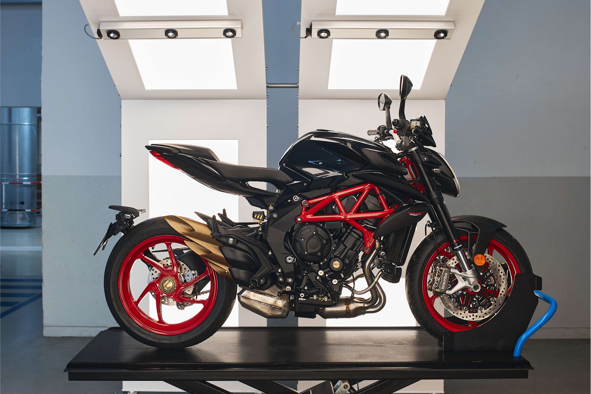 MV AGUSTA Brutale 800-image-0