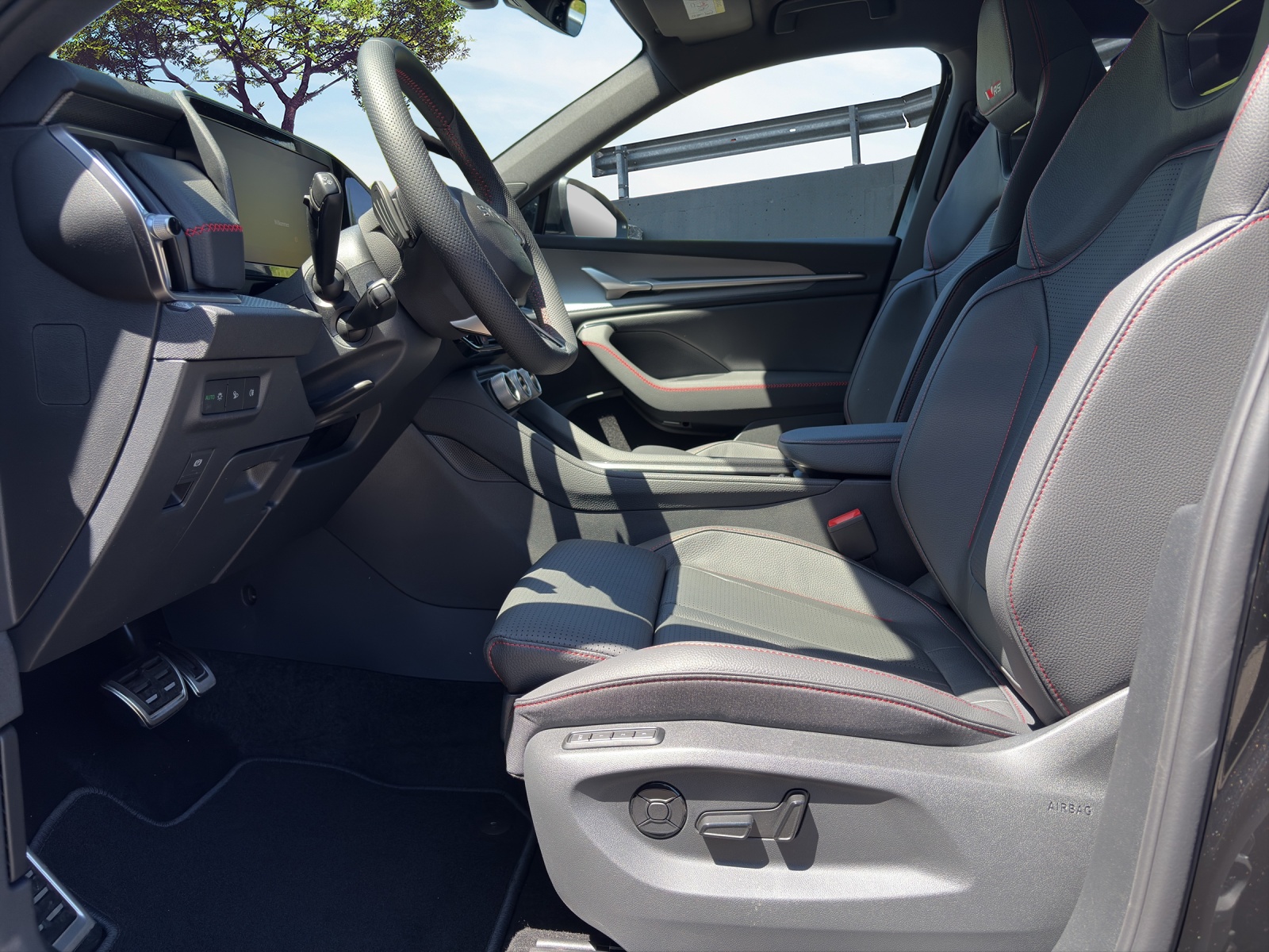 SKODA Kodiaq 2.0 TSI RS 4x4-image-6