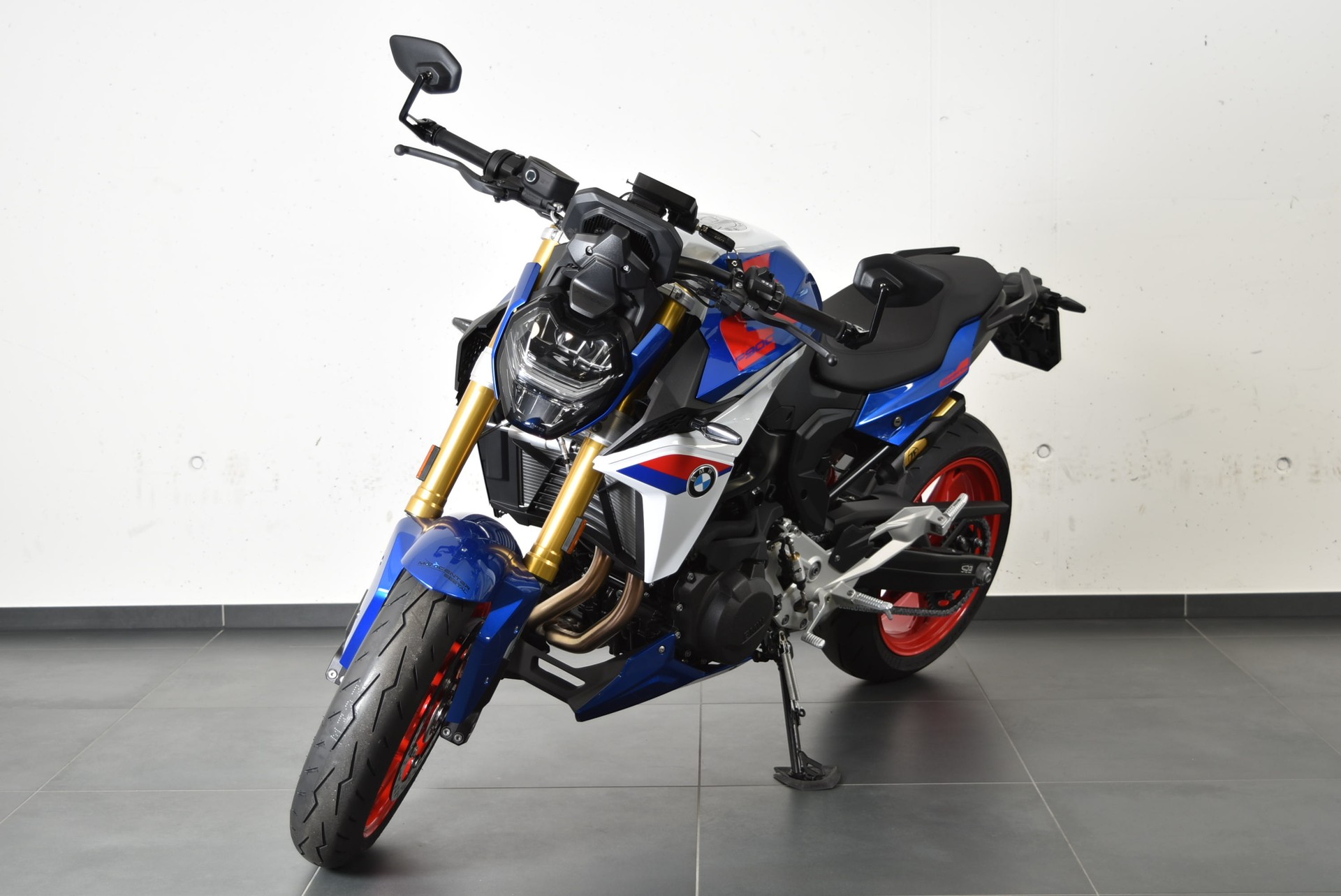 BMW F 900 R A2-image-1