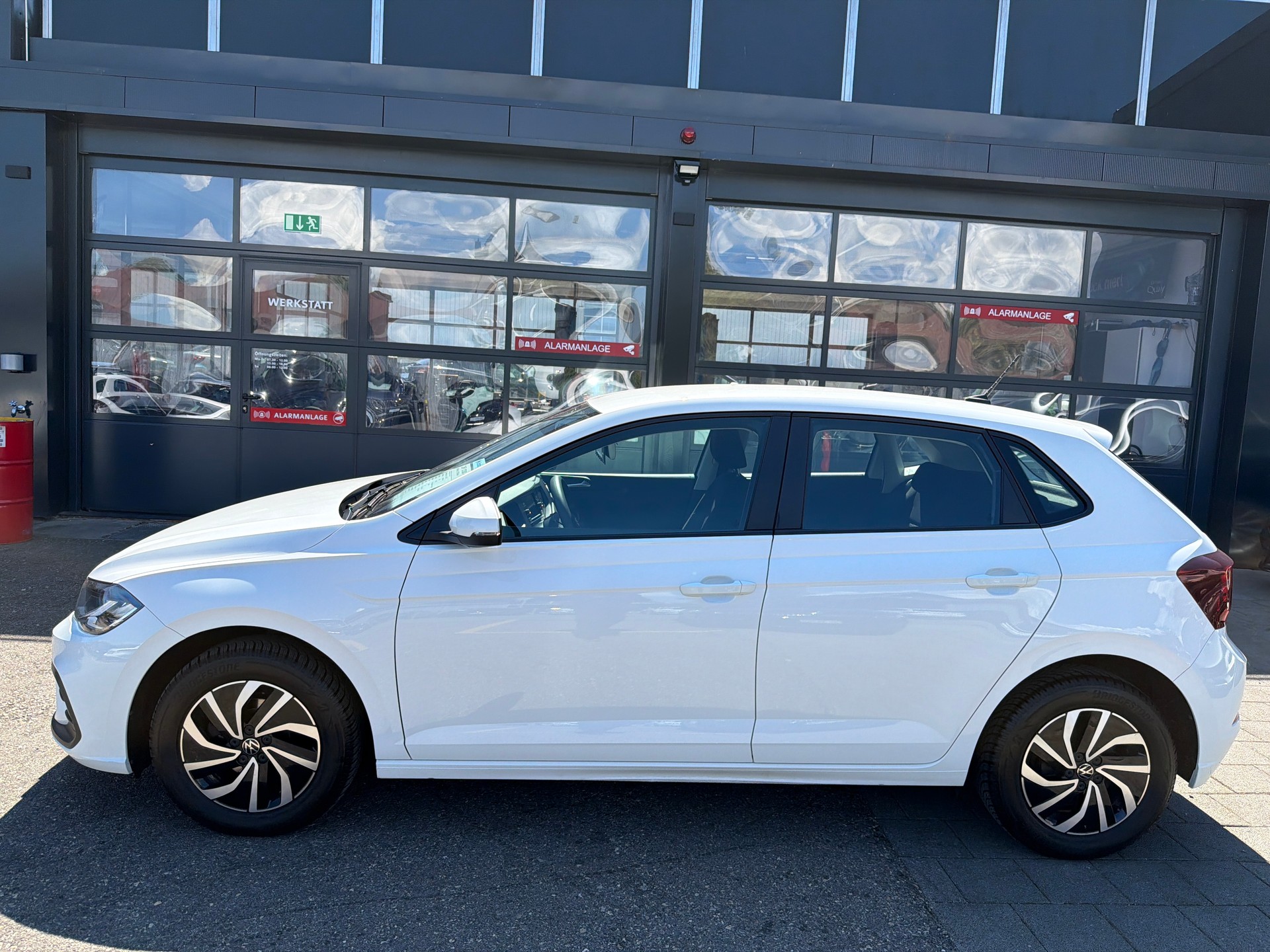 VW Polo 1.0 TSI Basis-showroom-element-2