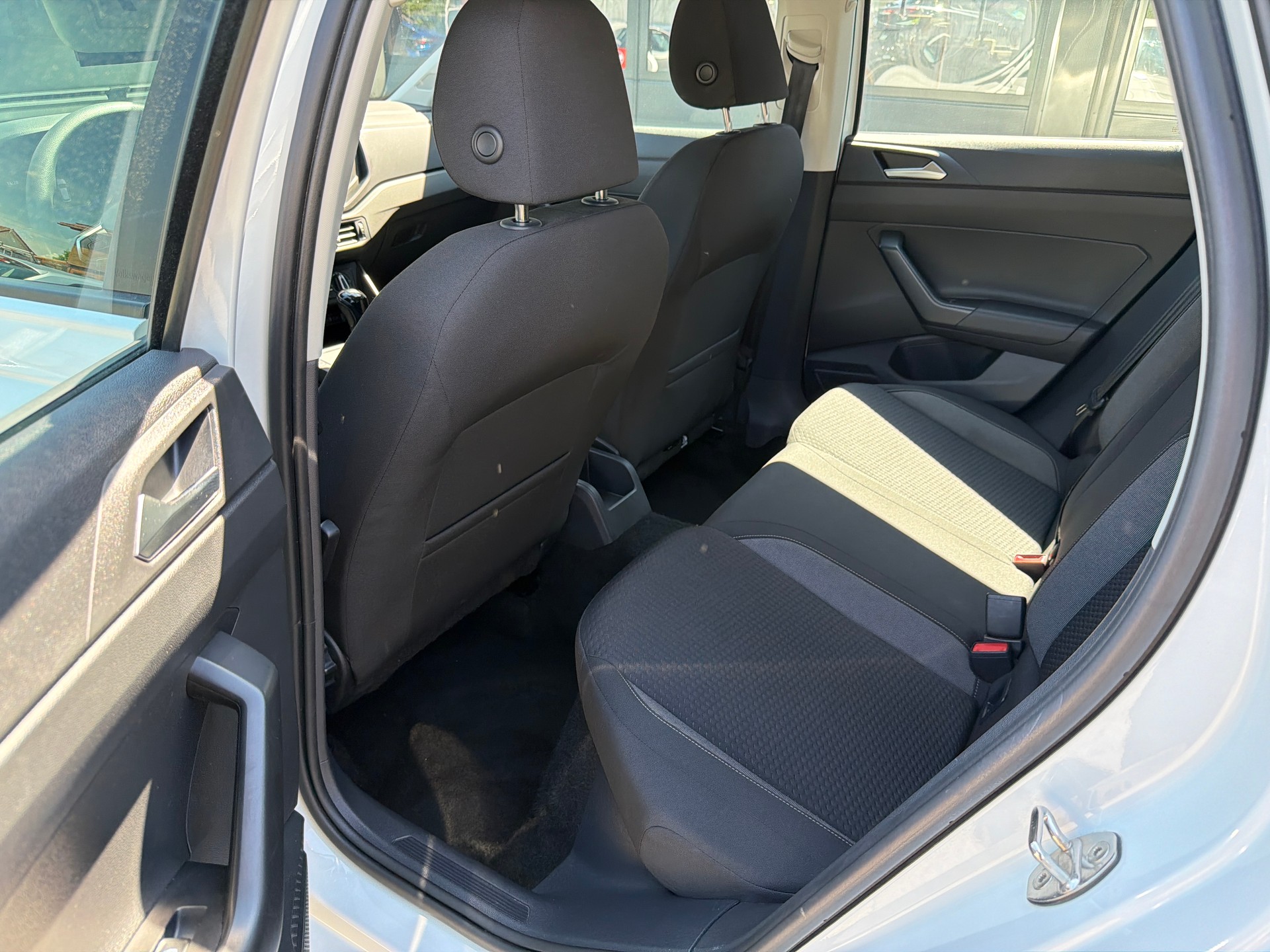 VW Polo 1.0 TSI Basis-image-6