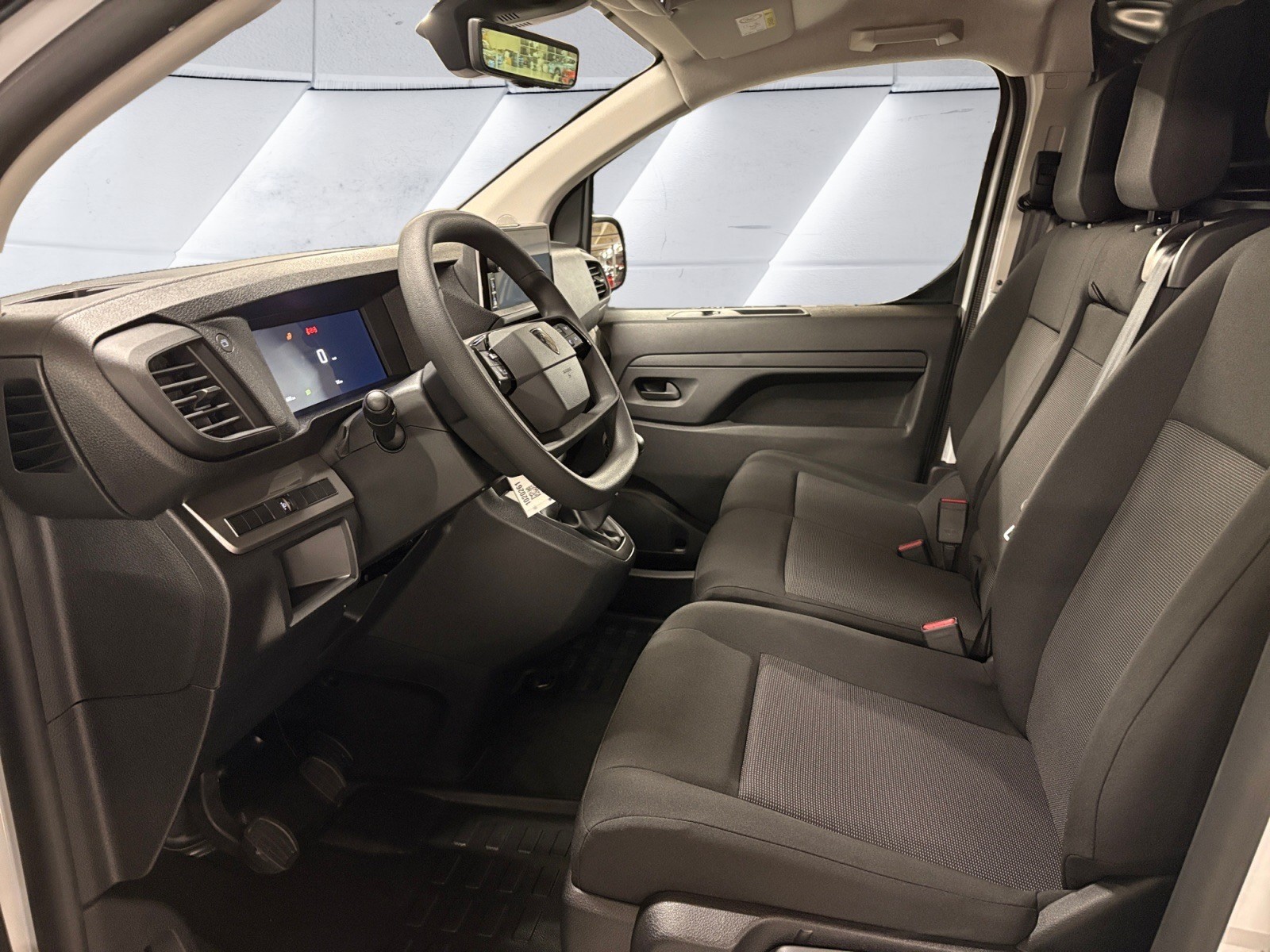 PEUGEOT Expert 1.5 BlueHDi 120 S&S PACK DYNAMIC SURROUND VISION/ VISIBILITY/ KIT BOIS COMPLET-image-11