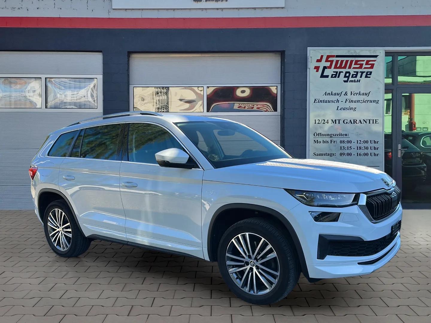 SKODA Kodiaq 2.0 TSI 4x4 L&K mit AHK & Standheizung-showroom-element-1