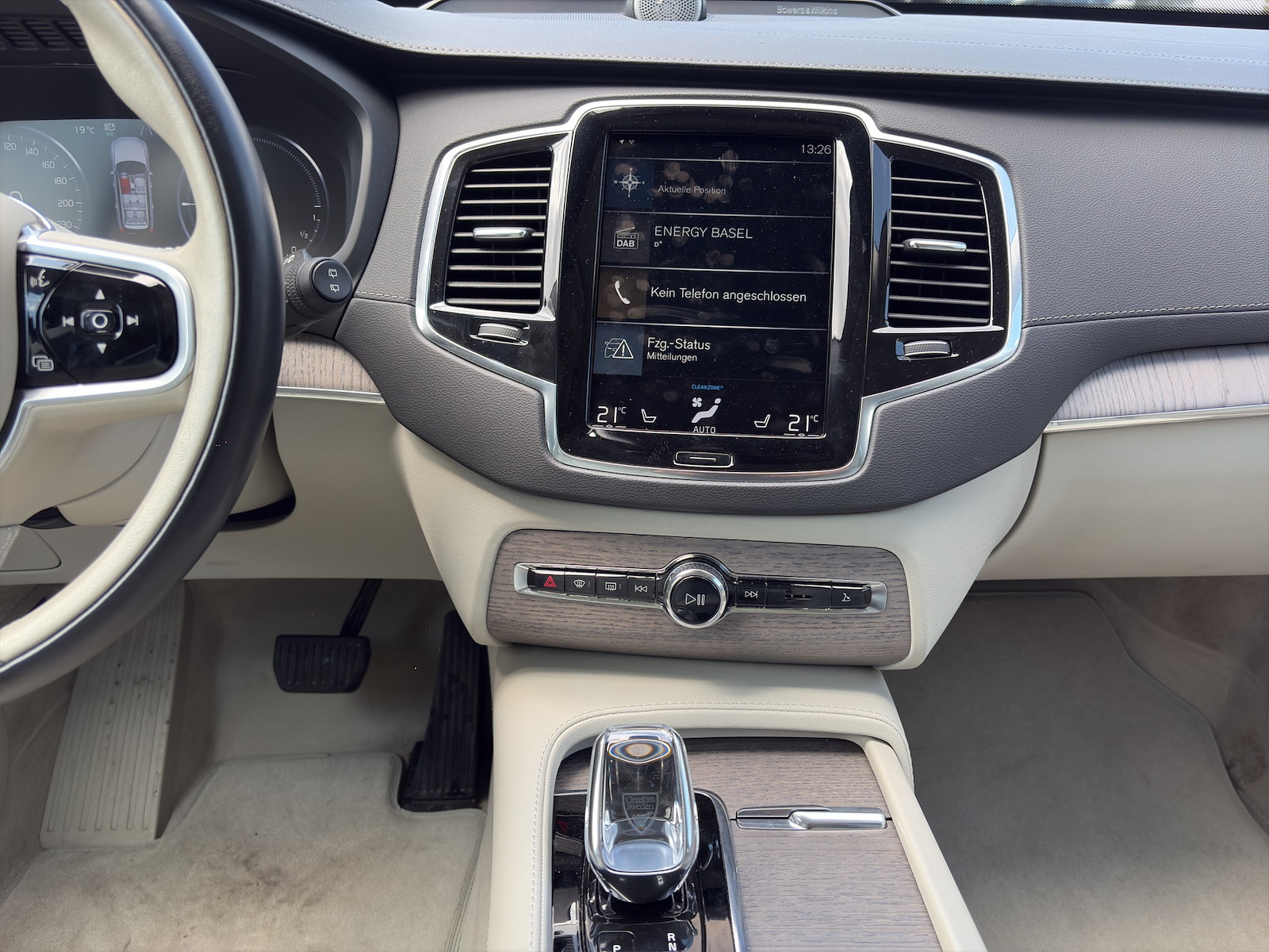 VOLVO XC90 2.0 T8 TE Inscription 7P. eAWD-image-11
