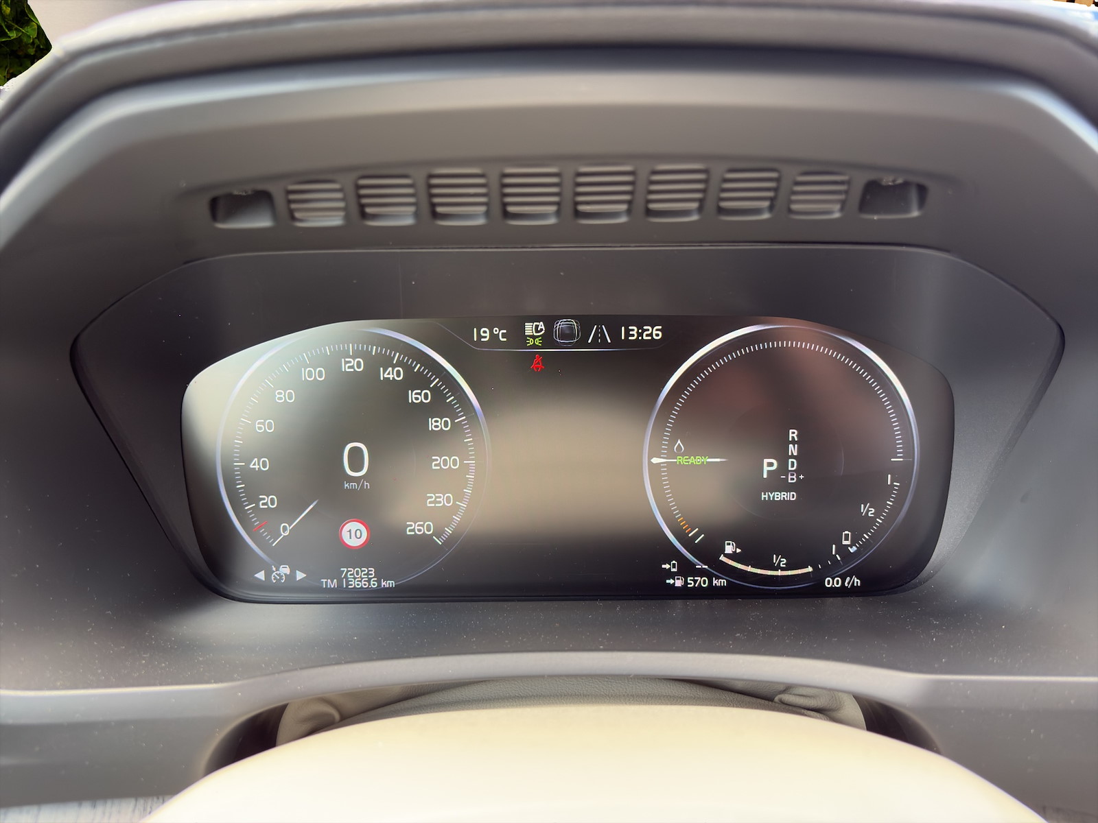 VOLVO XC90 2.0 T8 TE Inscription 7P. eAWD-image-14