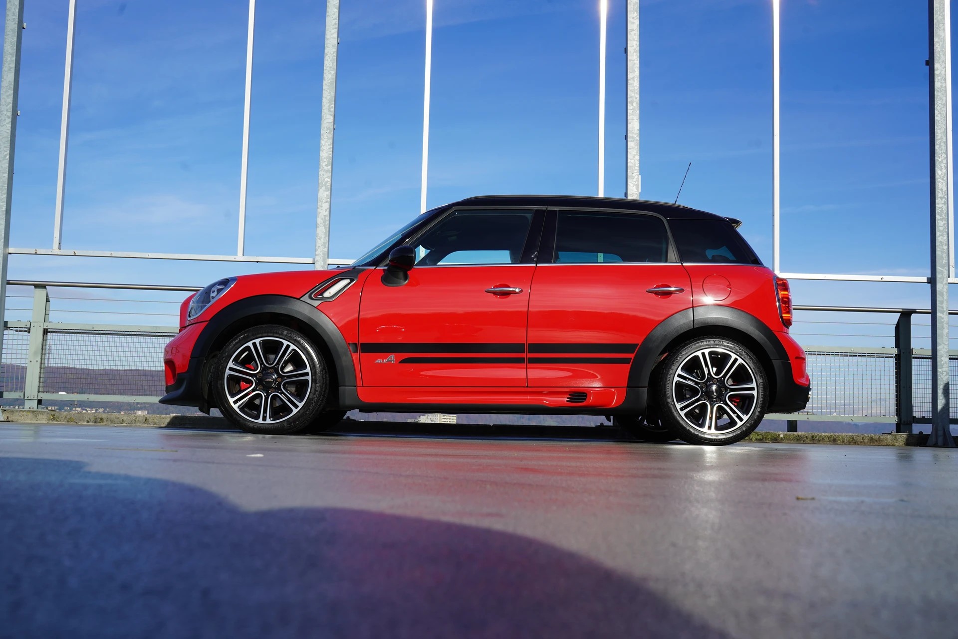 MINI COUNTRYMAN JOHN COOPER WORKS ALL4 l 218 PS-showroom-element-1