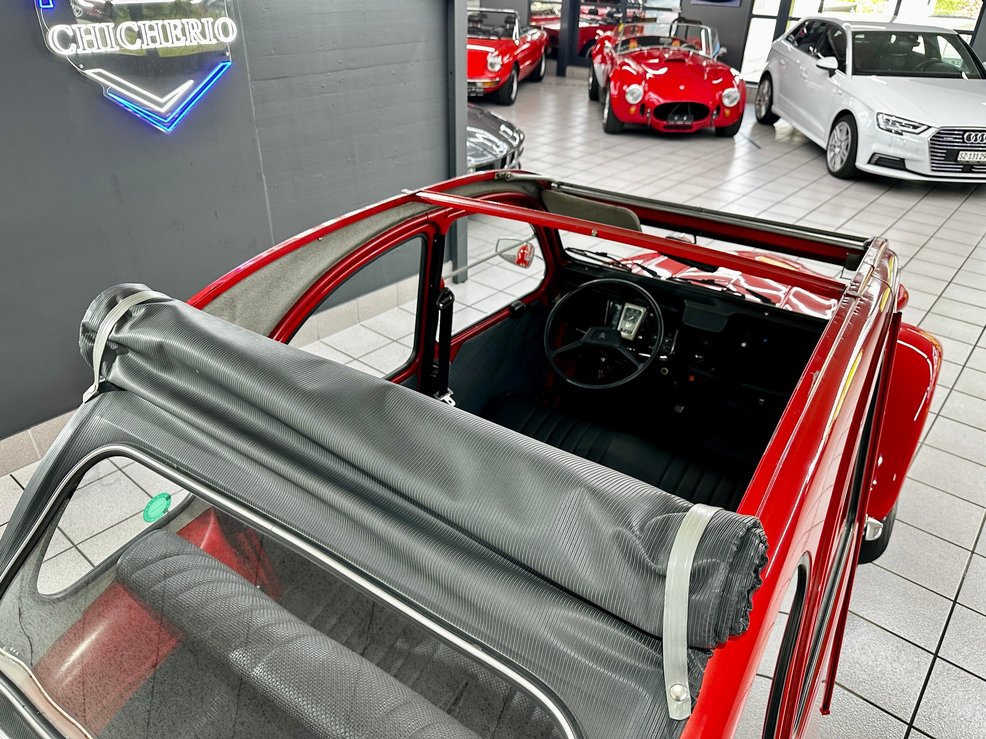 CITROEN 2CV6 Spécial (Club)-image-12