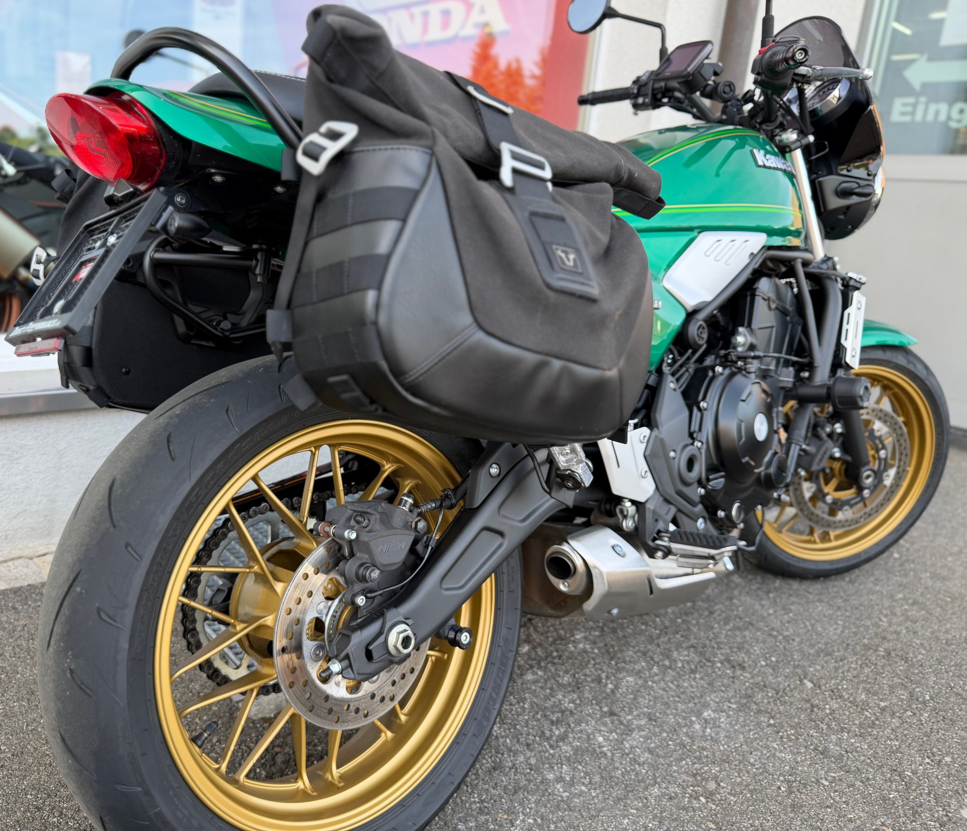 KAWASAKI Z 650 RS-image-7