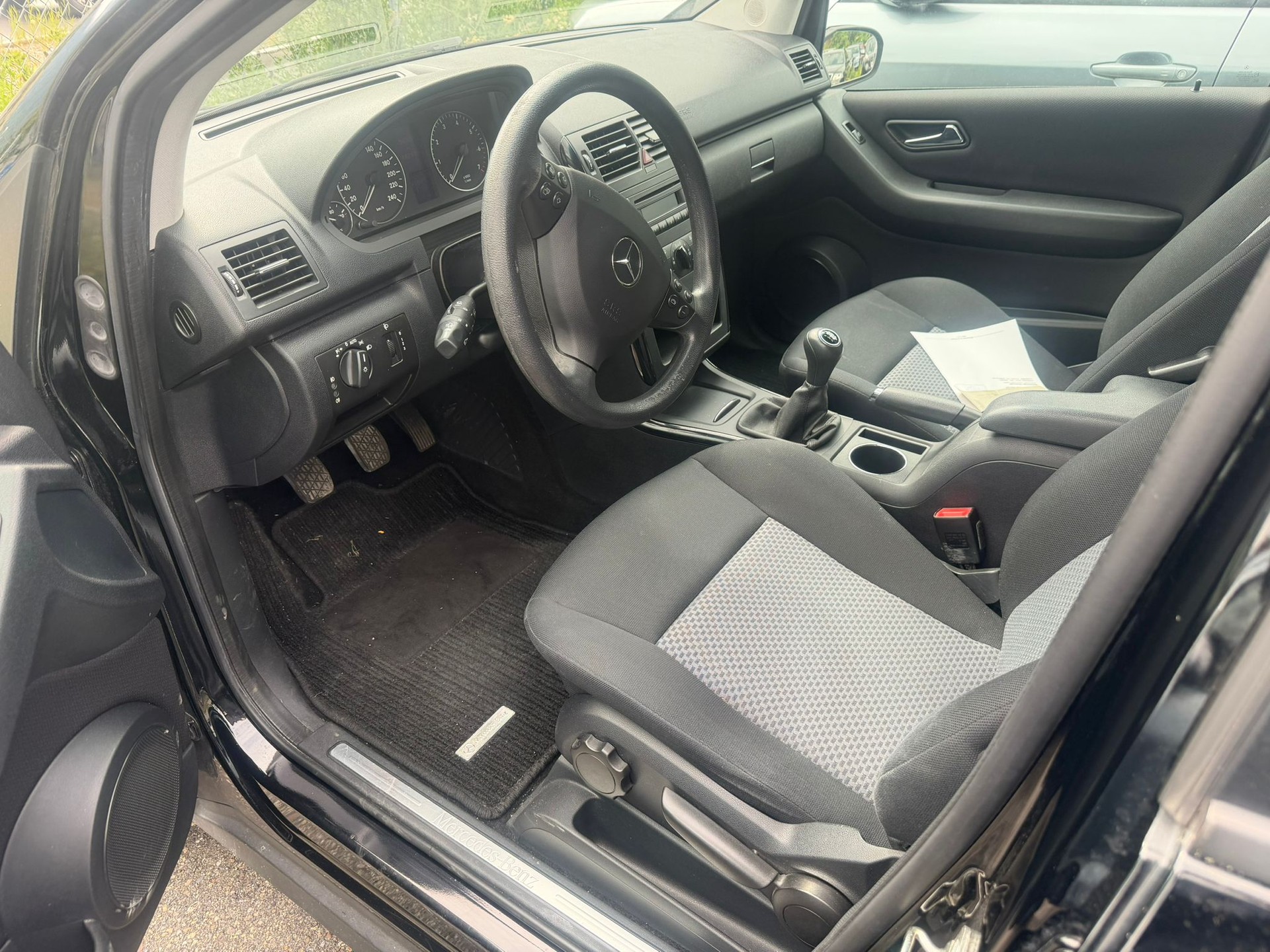 MERCEDES-BENZ A 150-image-4