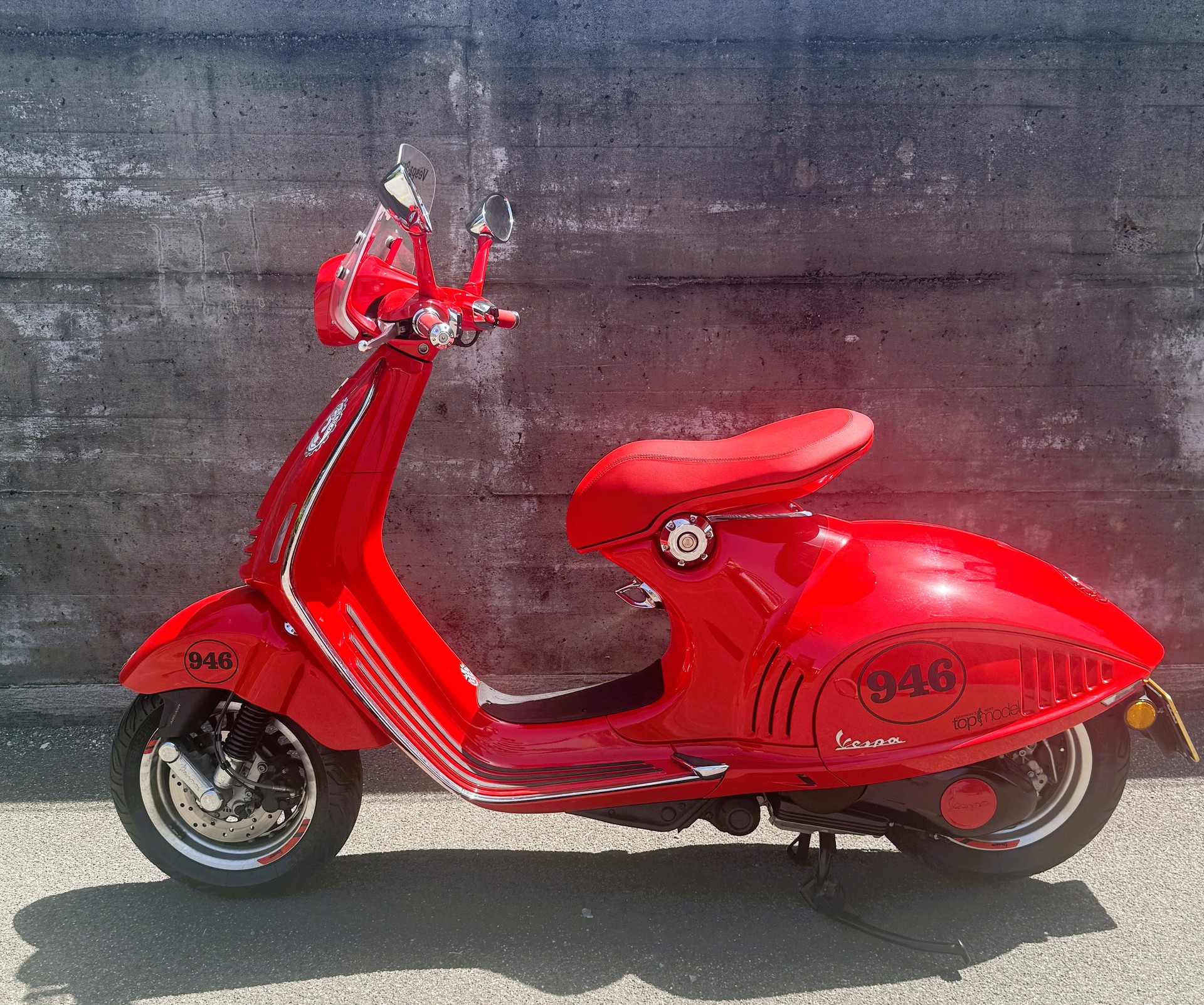 PIAGGIO Vespa 946 125 i.e. ABS Red, seltene Rarität!