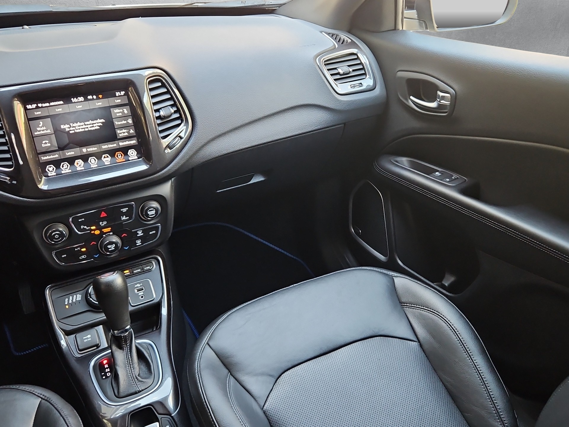 JEEP Compass 1.3 First Edition-image-14
