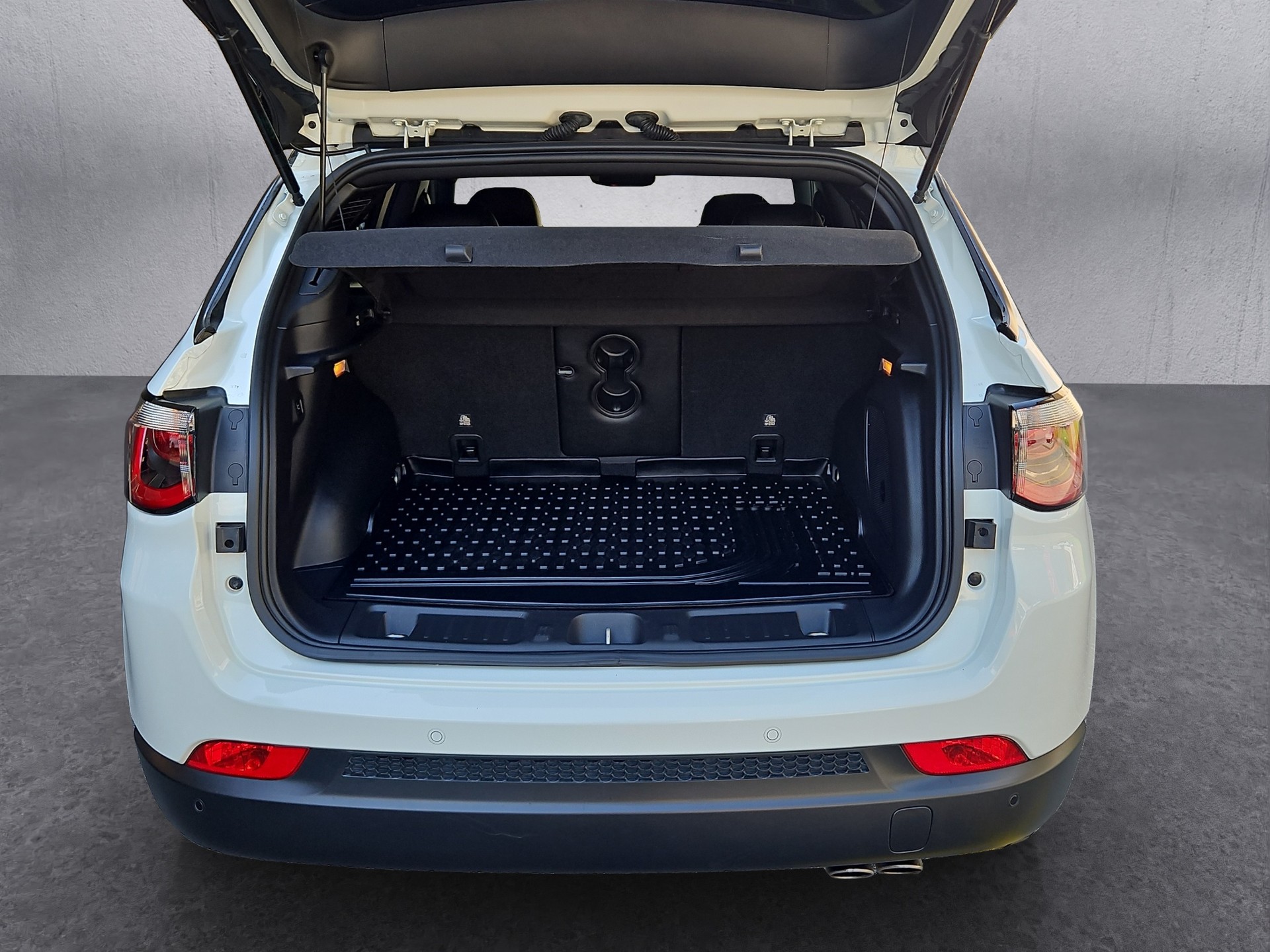 JEEP Compass 1.3 First Edition-image-20