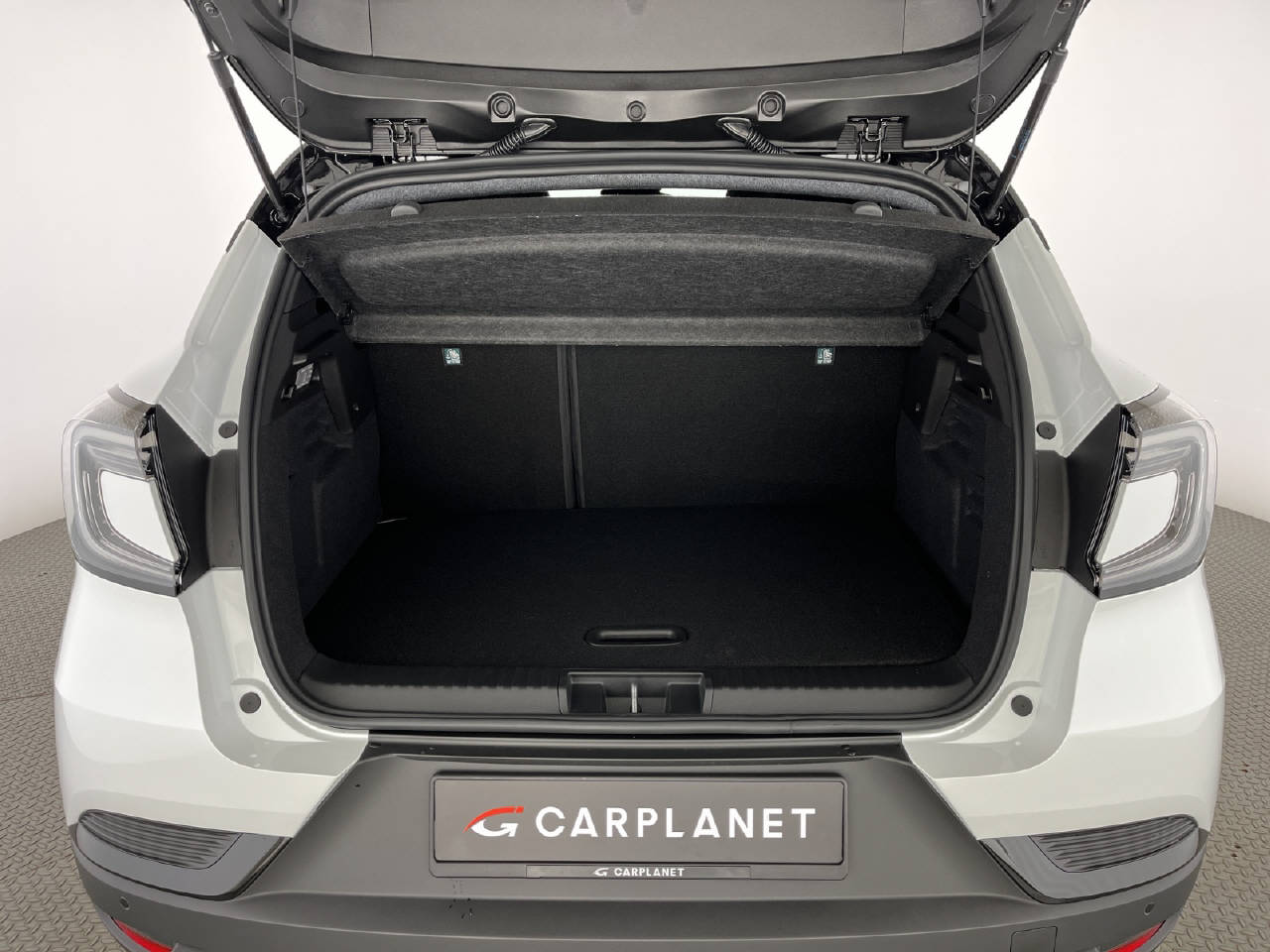 RENAULT Captur 1.8 E-Tech esprit Alpine-image-17