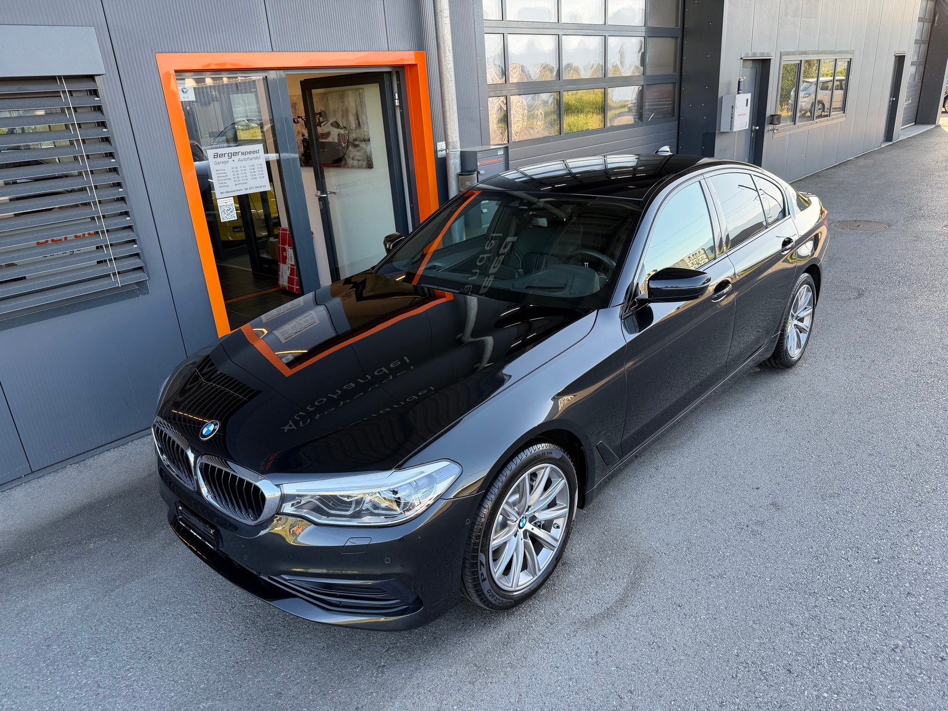 BMW 530d xDrive Sport Line Steptronic-image-8