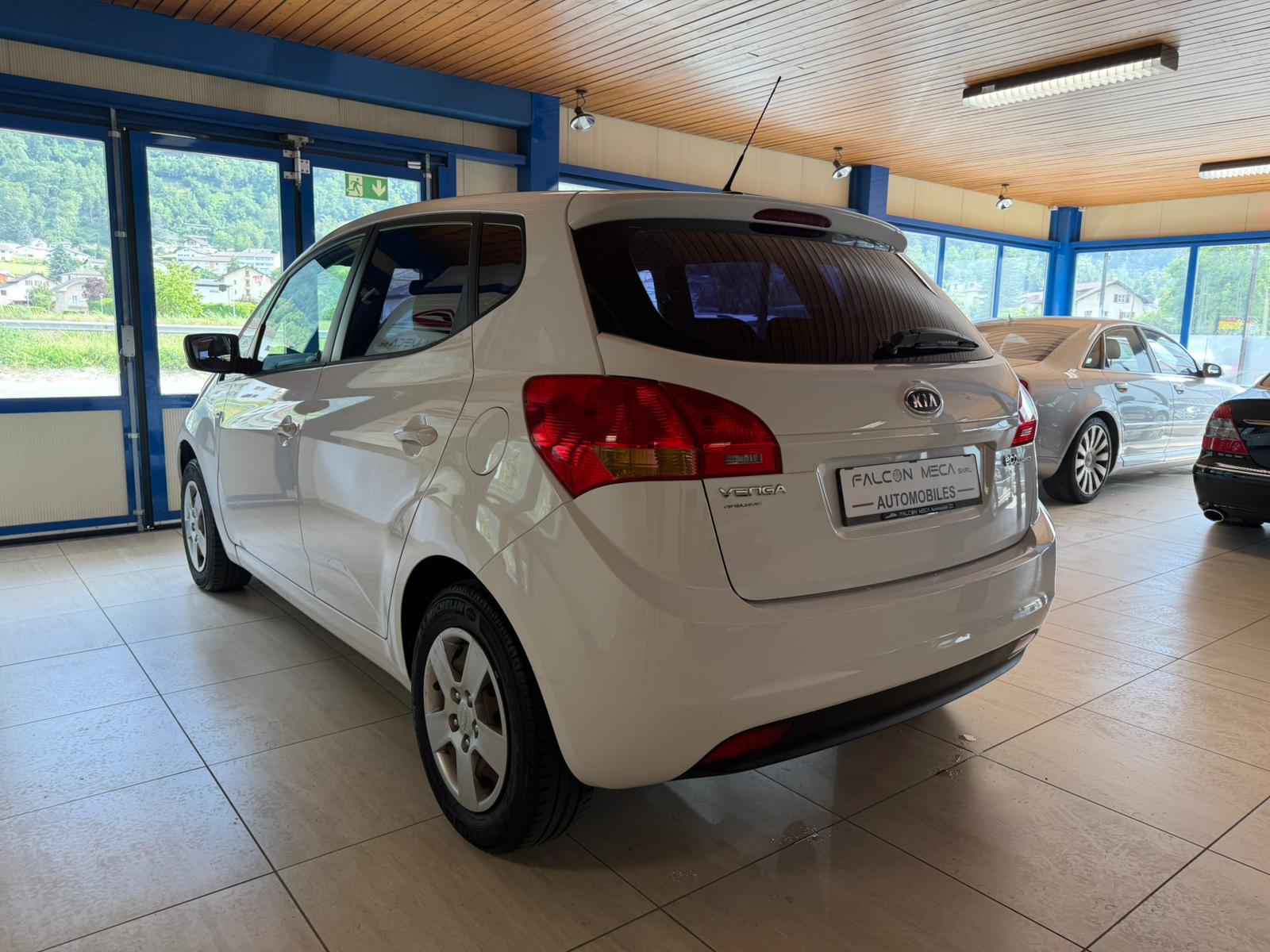 KIA Venga 1.4 CVVT Basic-showroom-element-3