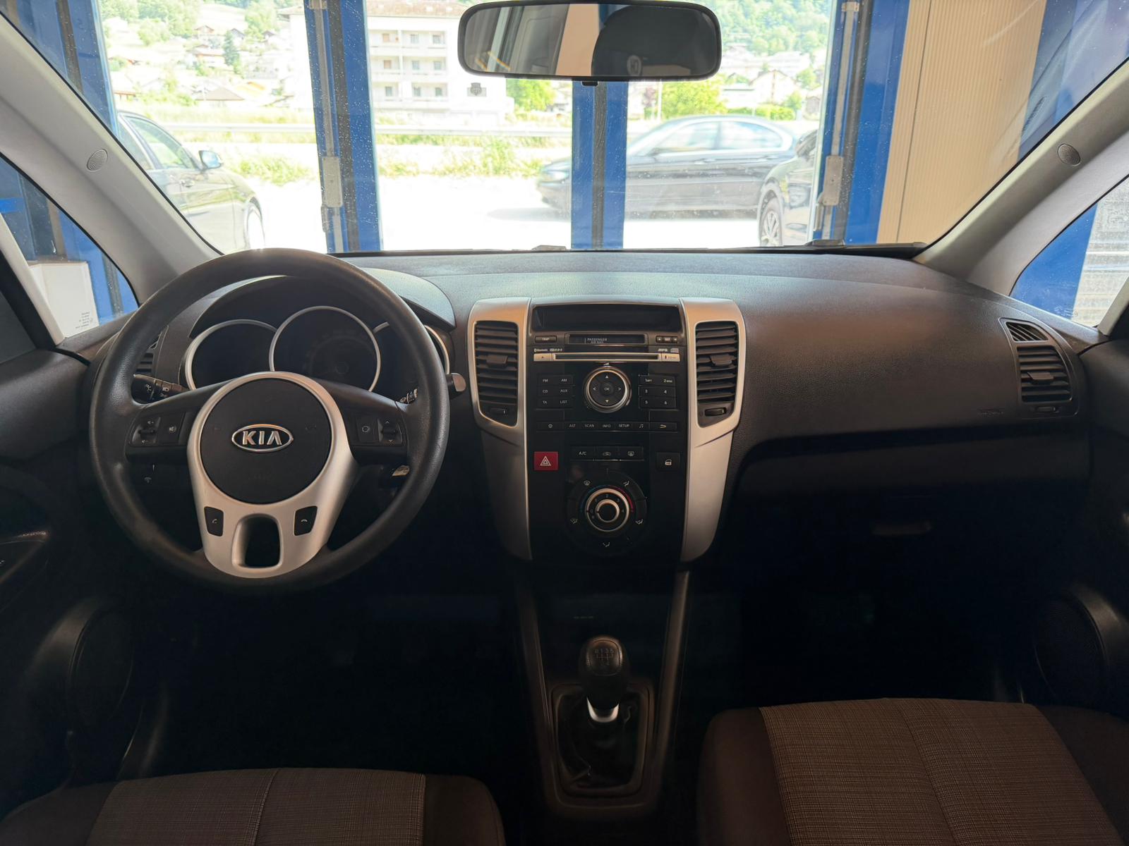 KIA Venga 1.4 CVVT Basic-image-11