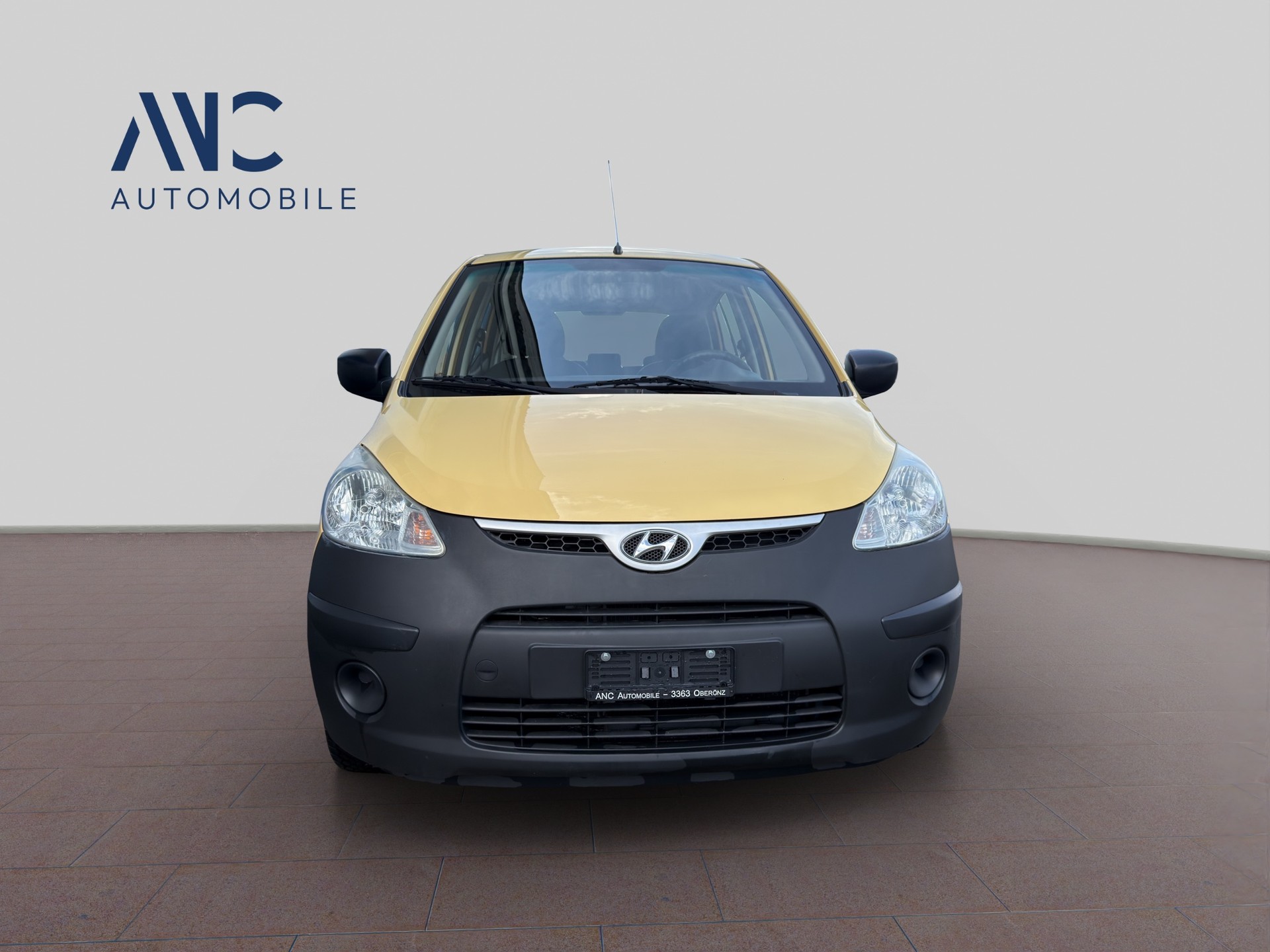 HYUNDAI i10 1.1 Style-image-2
