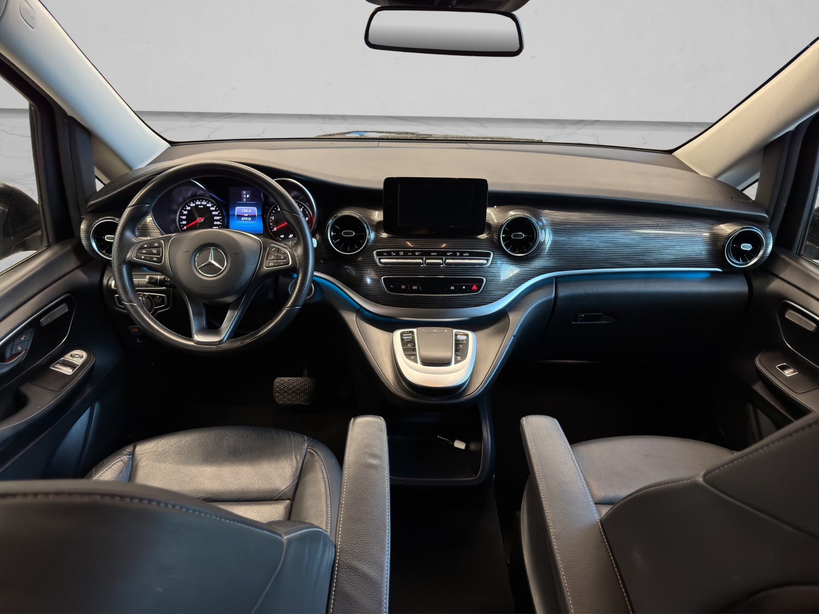 MERCEDES-BENZ V 250 d lang Avantgarde 4Matic G-Tronic-image-11