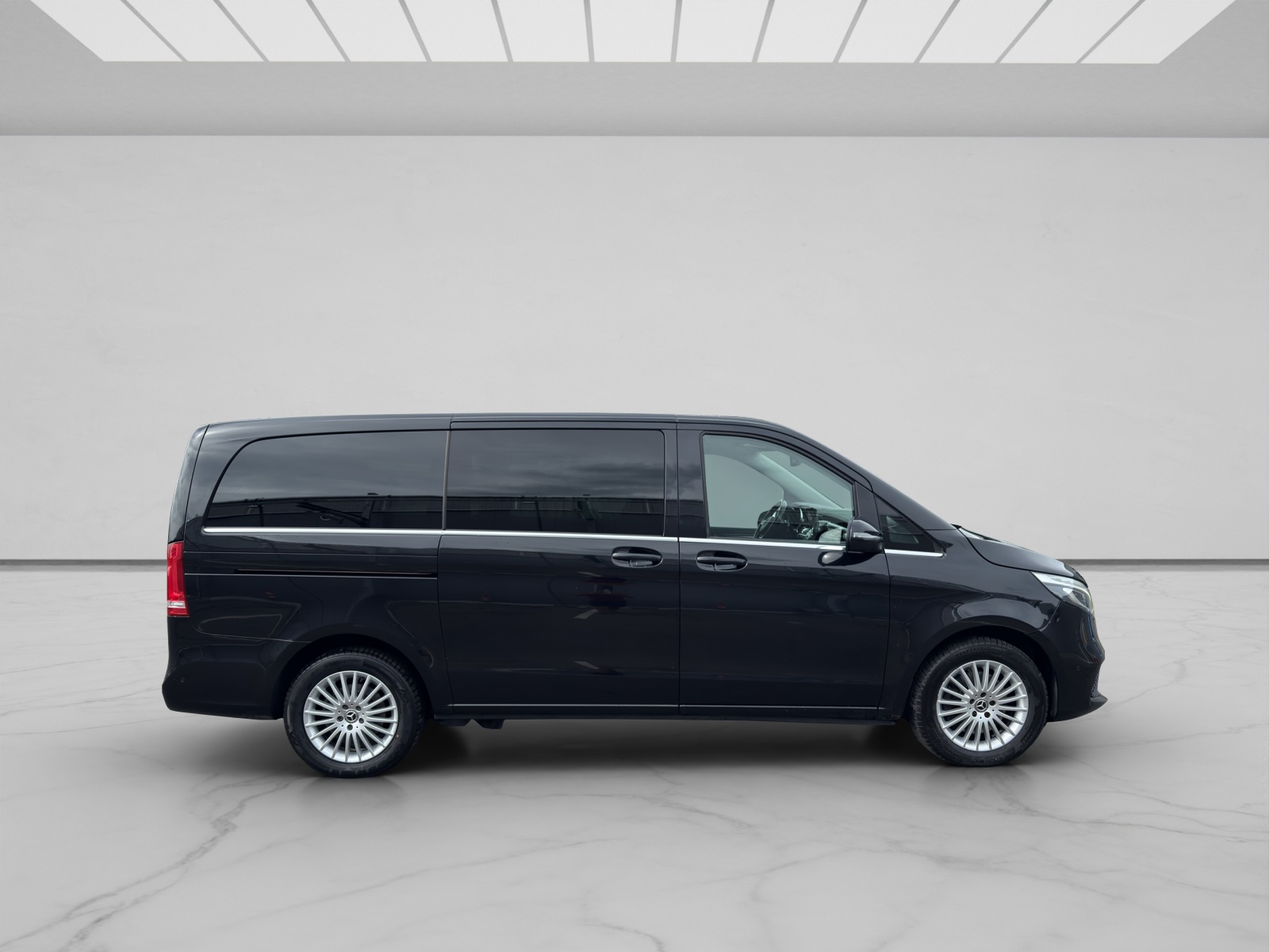 MERCEDES-BENZ V 250 d lang Avantgarde 4Matic G-Tronic-image-7