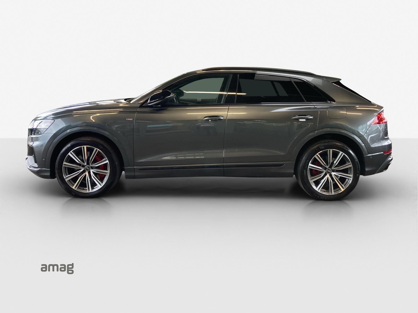 AUDI Q8 60 TFSI e quattro PHEV tiptronic-showroom-element-1