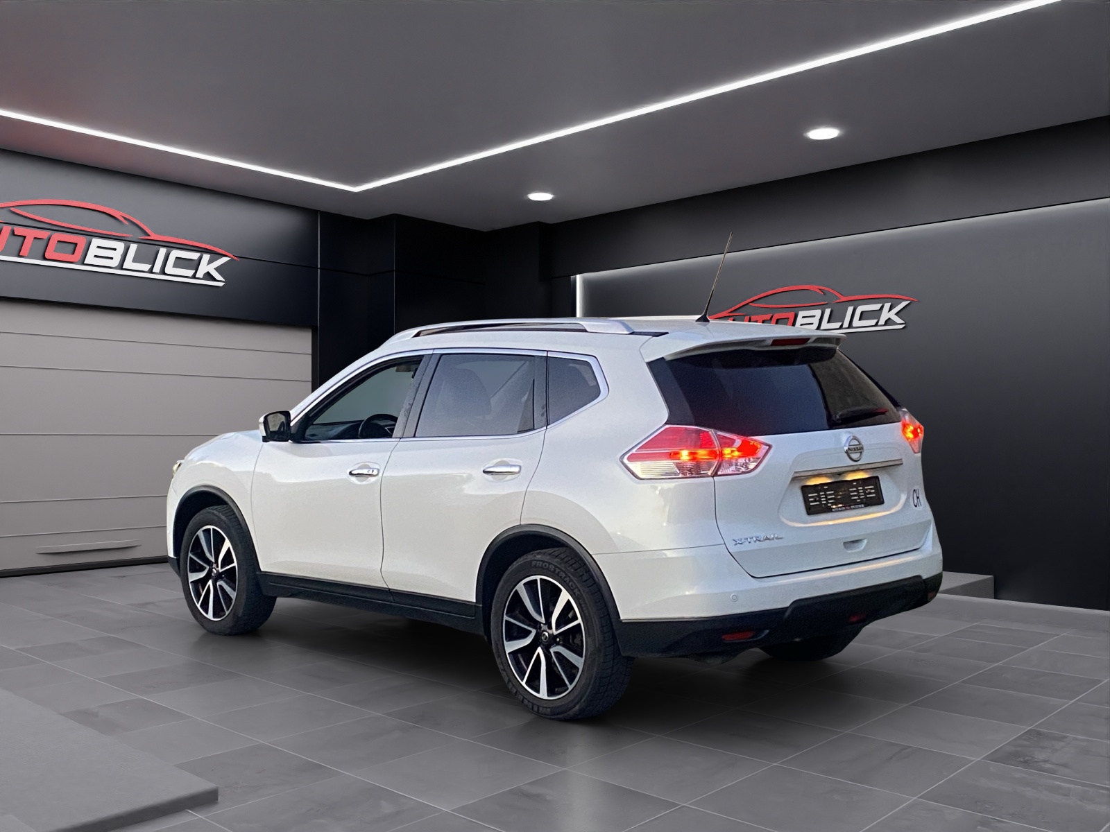 NISSAN X-Trail 1.6 dCi Diesel 130-PS tekna ALL-MODE 4x4 (Allrad) 7-Plätzer Vollausstattung-showroom-element-1