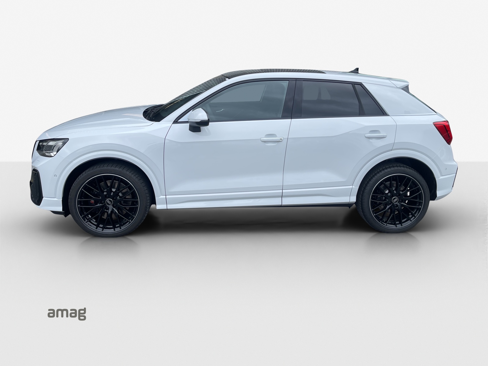 AUDI SQ2 TFSI quattro S-tronic-showroom-element-1
