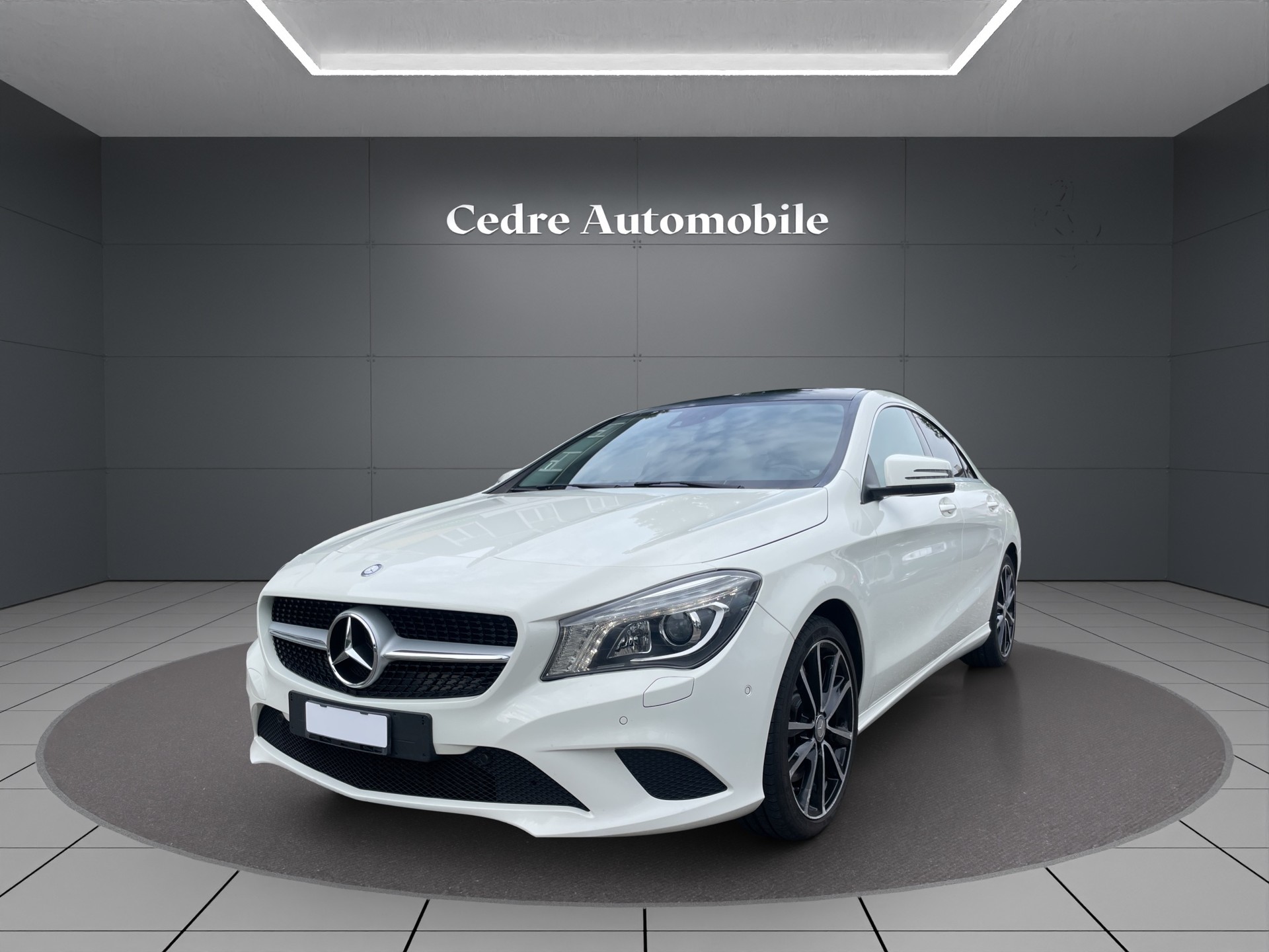 MERCEDES-BENZ CLA 250 Urban 7G-DCT 4Matic-showroom-element-1