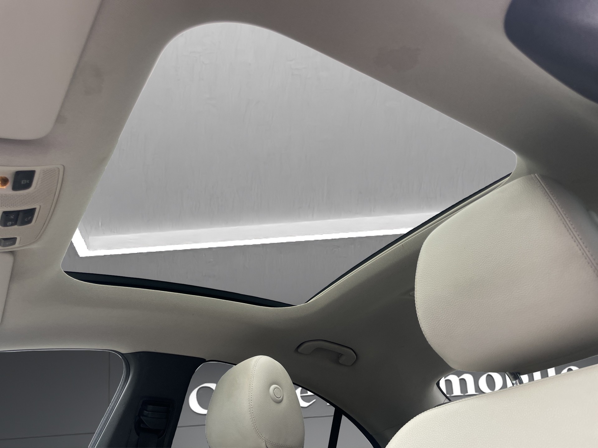 MERCEDES-BENZ CLA 250 Urban 7G-DCT 4Matic-image-12