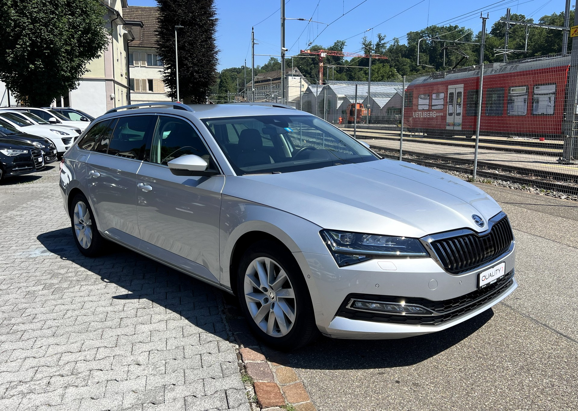 SKODA Superb Combi 2.0 TDi Style 4x4 DSG-image-6