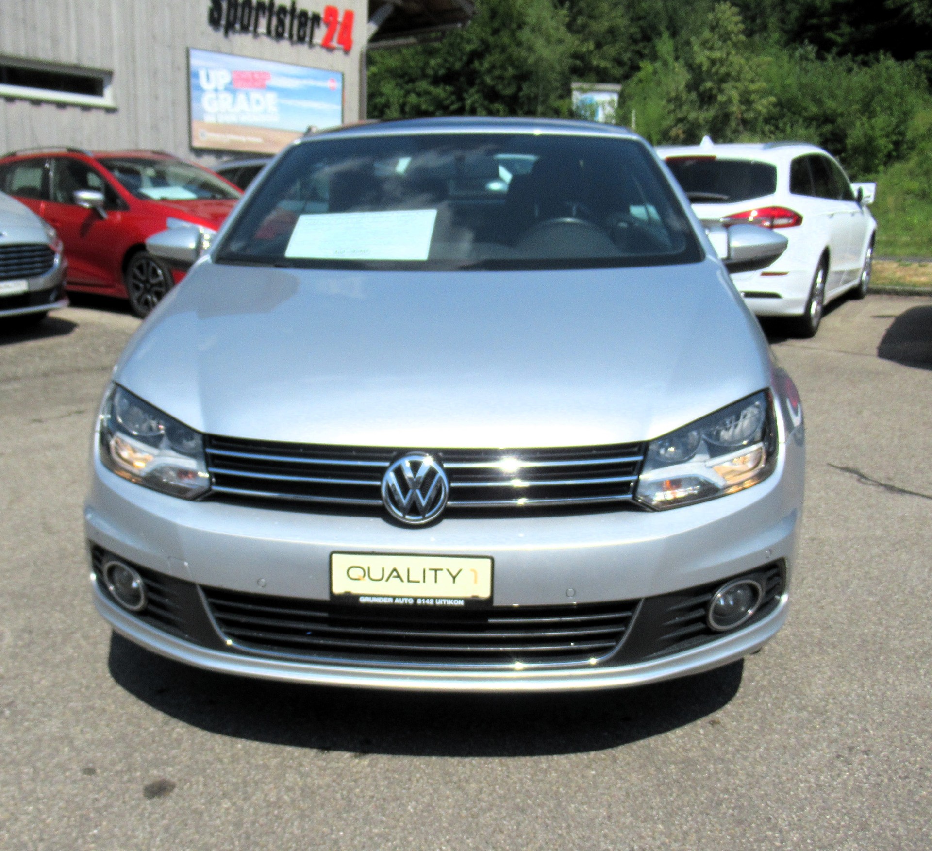 VW Eos 2.0 TSI DSG-showroom-element-1