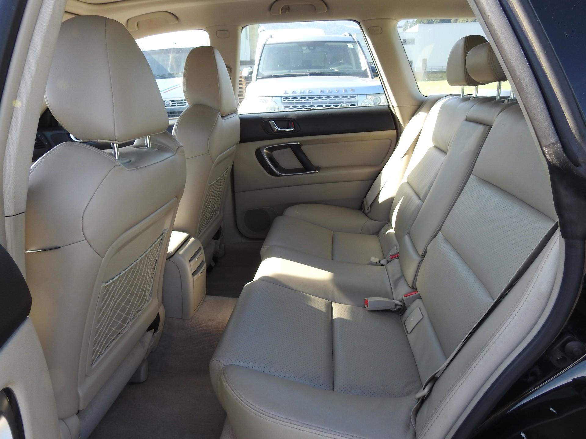 SUBARU Legacy 3.0R AWD Executive Automatic-image-14