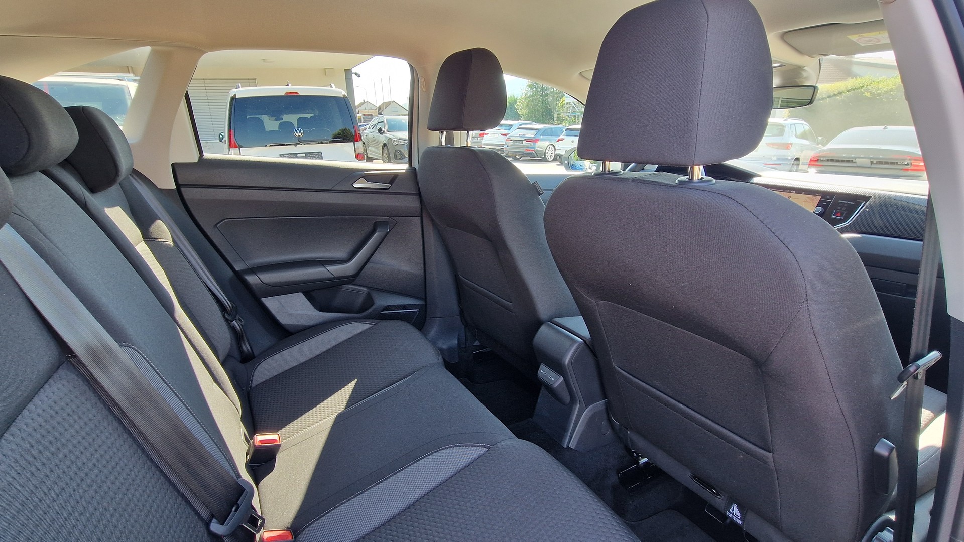 VW Taigo 1.0 TSI 75 Edition DSG-image-11
