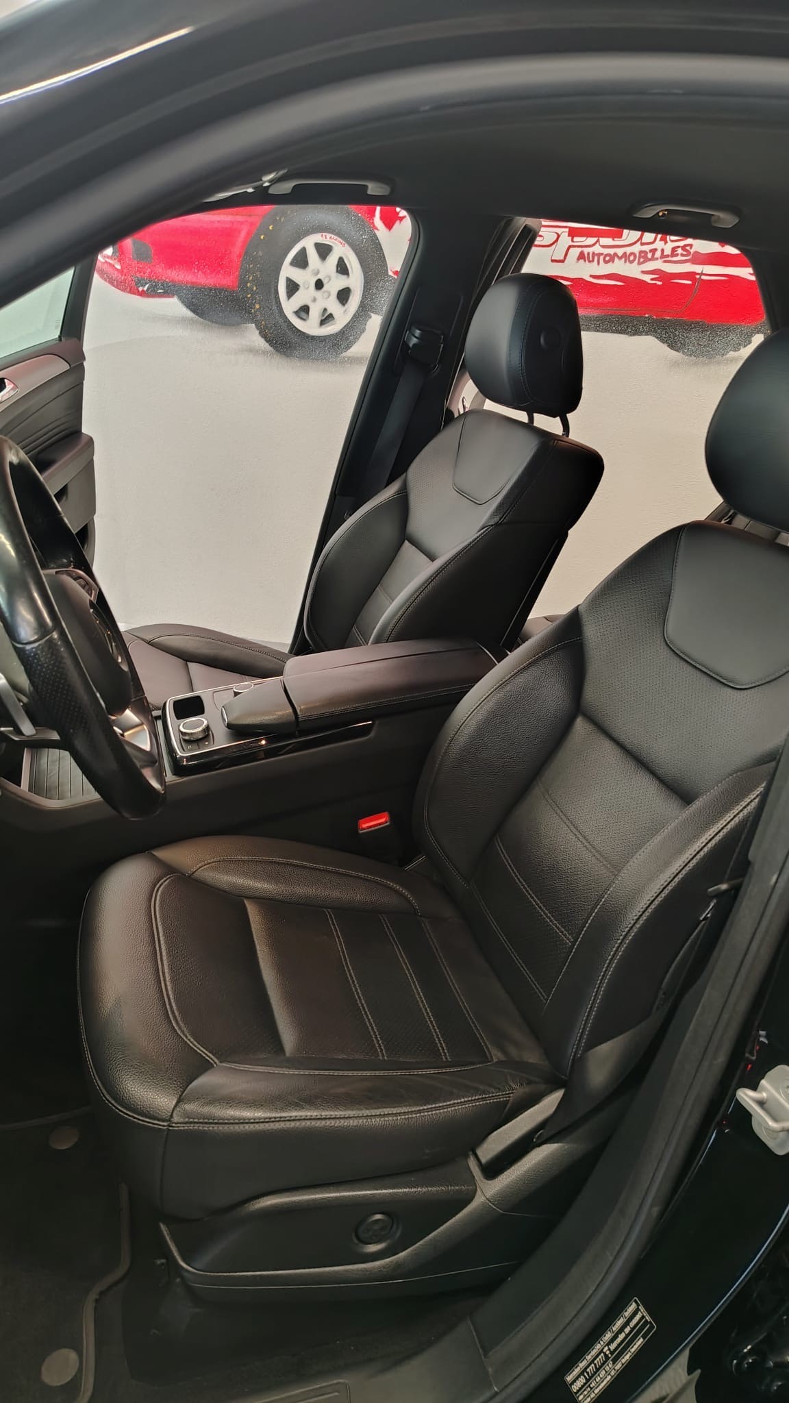 MERCEDES-BENZ GLE 250 d AMG 4Matic 9G-Tronic-image-11