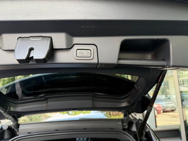 LAND ROVER Range Rover Evoque 2.2 TD4 Dynamic AT6 Landmarkt Swiss-image-13