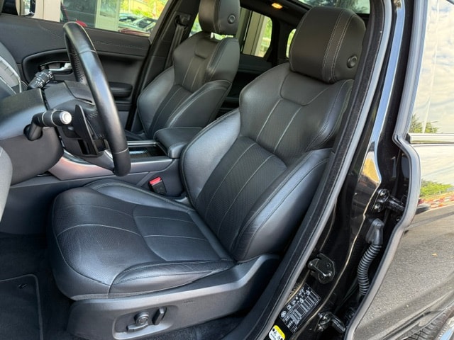 LAND ROVER Range Rover Evoque 2.2 TD4 Dynamic AT6 Landmarkt Swiss-image-7