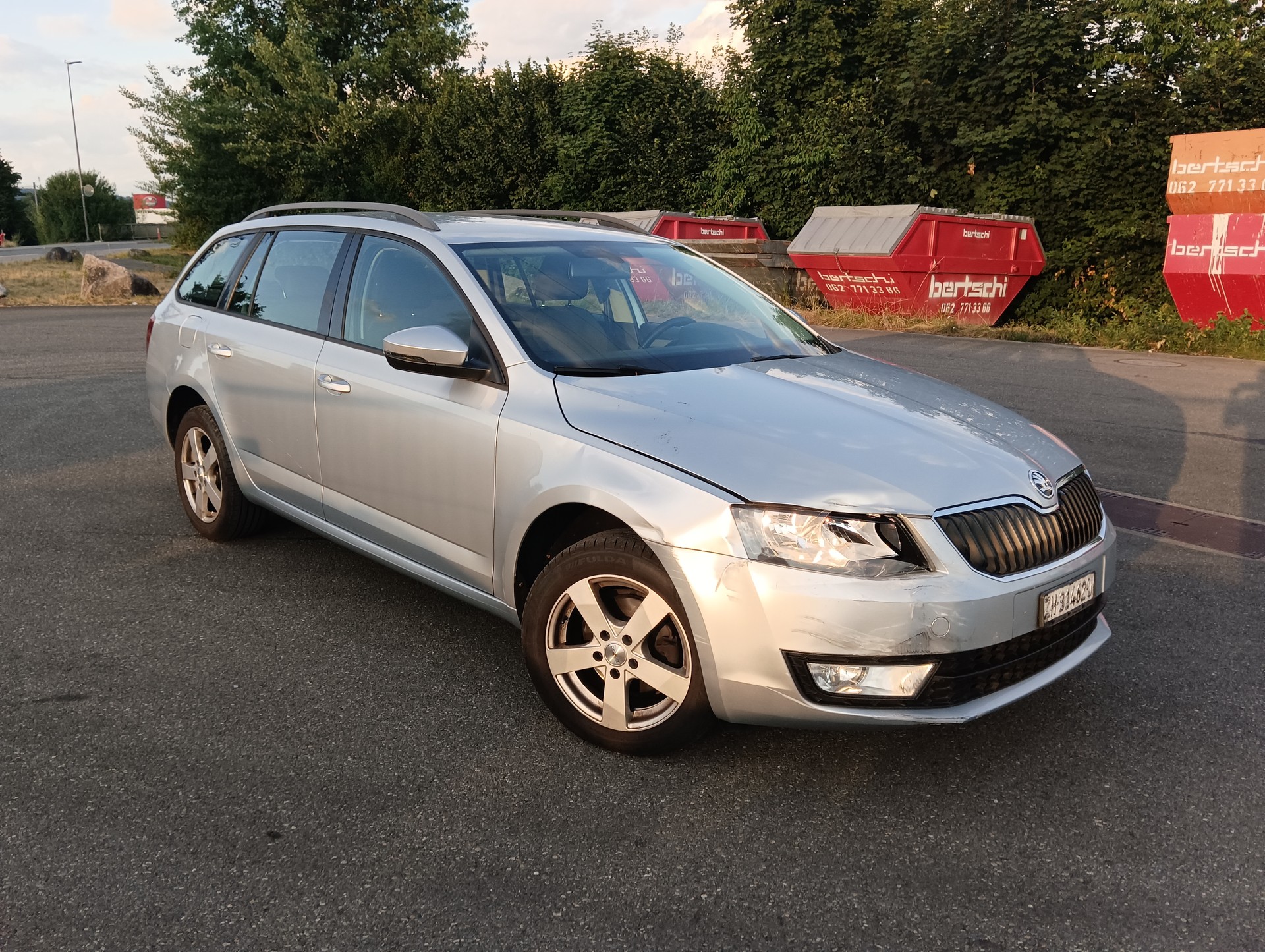 SKODA Octavia Combi 1.6 TDI Style DSG-image-1