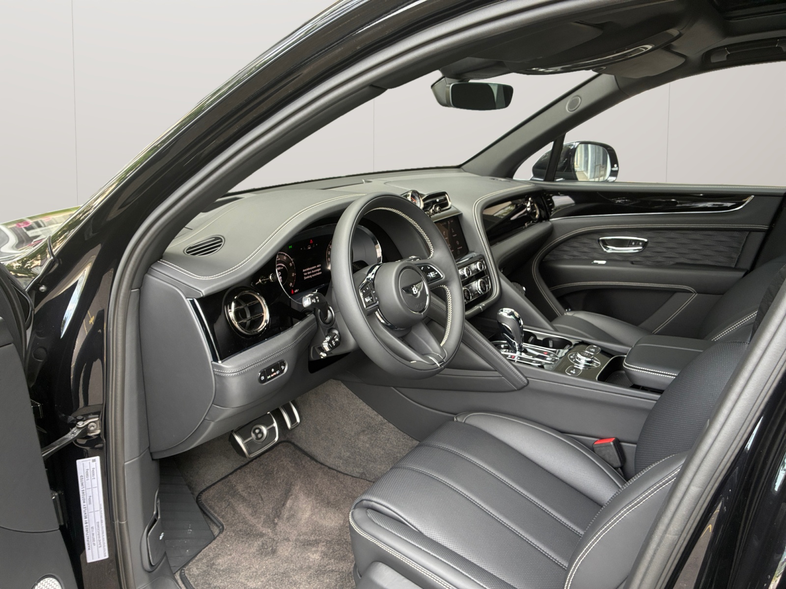 BENTLEY Bentayga Speed V8 650 PS MY 2027/ 1.9% Leasing möglich.-image-9