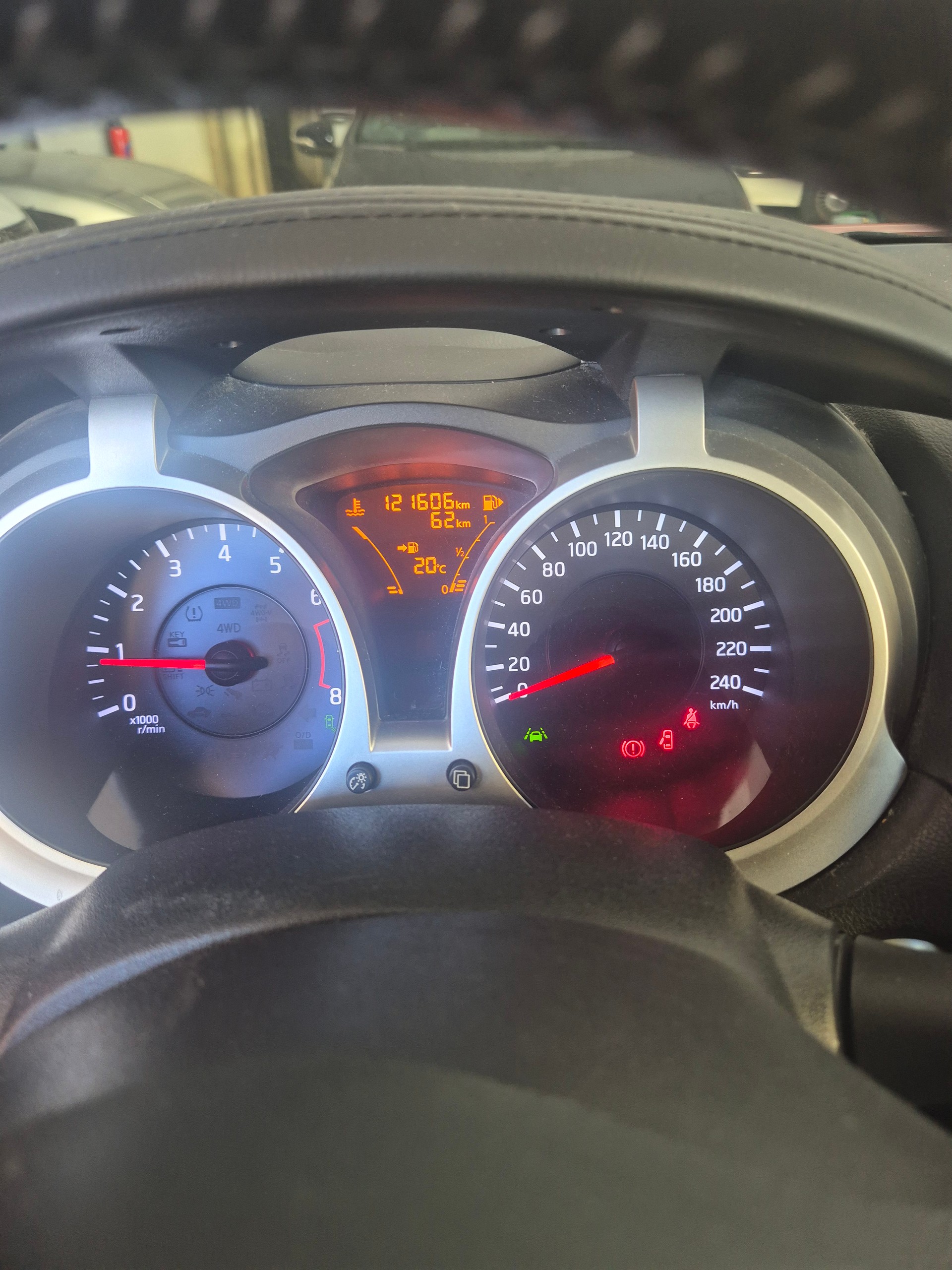 NISSAN Juke 1.2 DIG-T acenta-image-1
